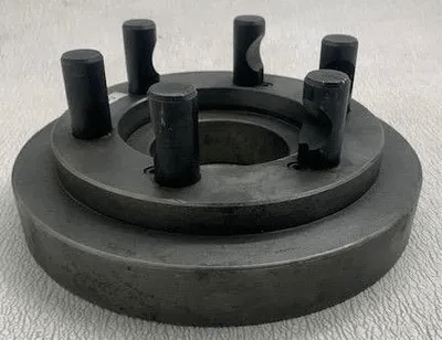 D1-8 FACE PLATE MOUNT, 11IN DIAMETER, 6 X 1IN PINS, 4IN MIDDLE HOLE DIAMETER - MACHINE TOOLING