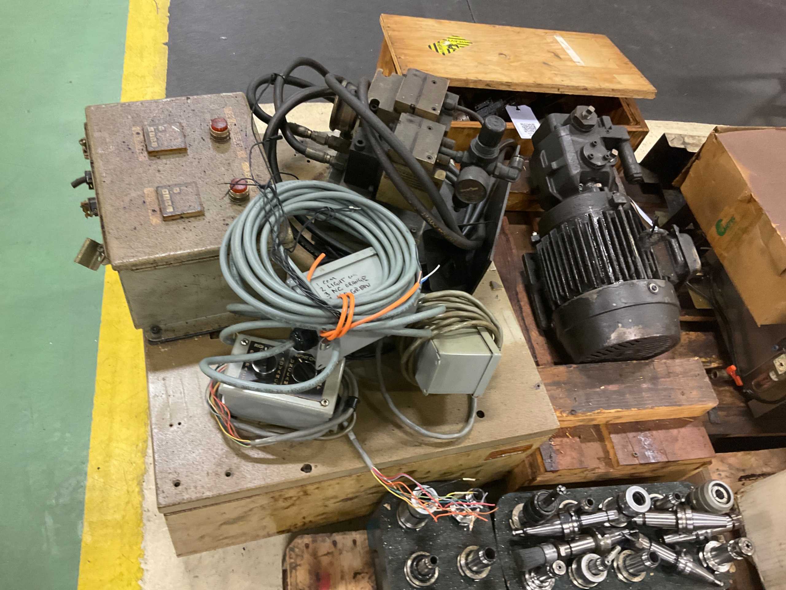 BULK QTY OF INDUSTRIAL PARTS - INDUSTRIAL PARTS