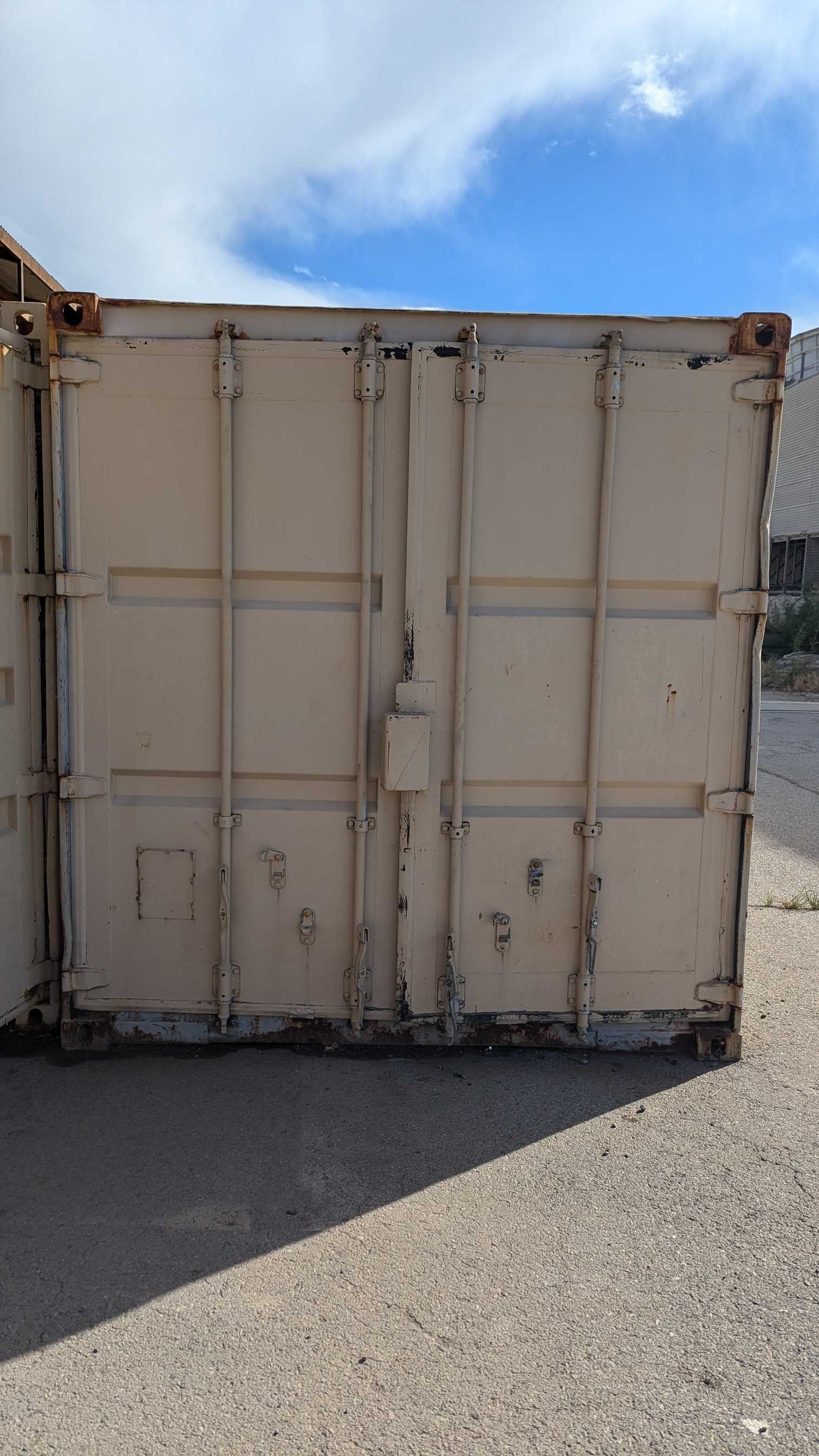 20' STORAGE CONTAINER - SHIPPING CONTAINERS
