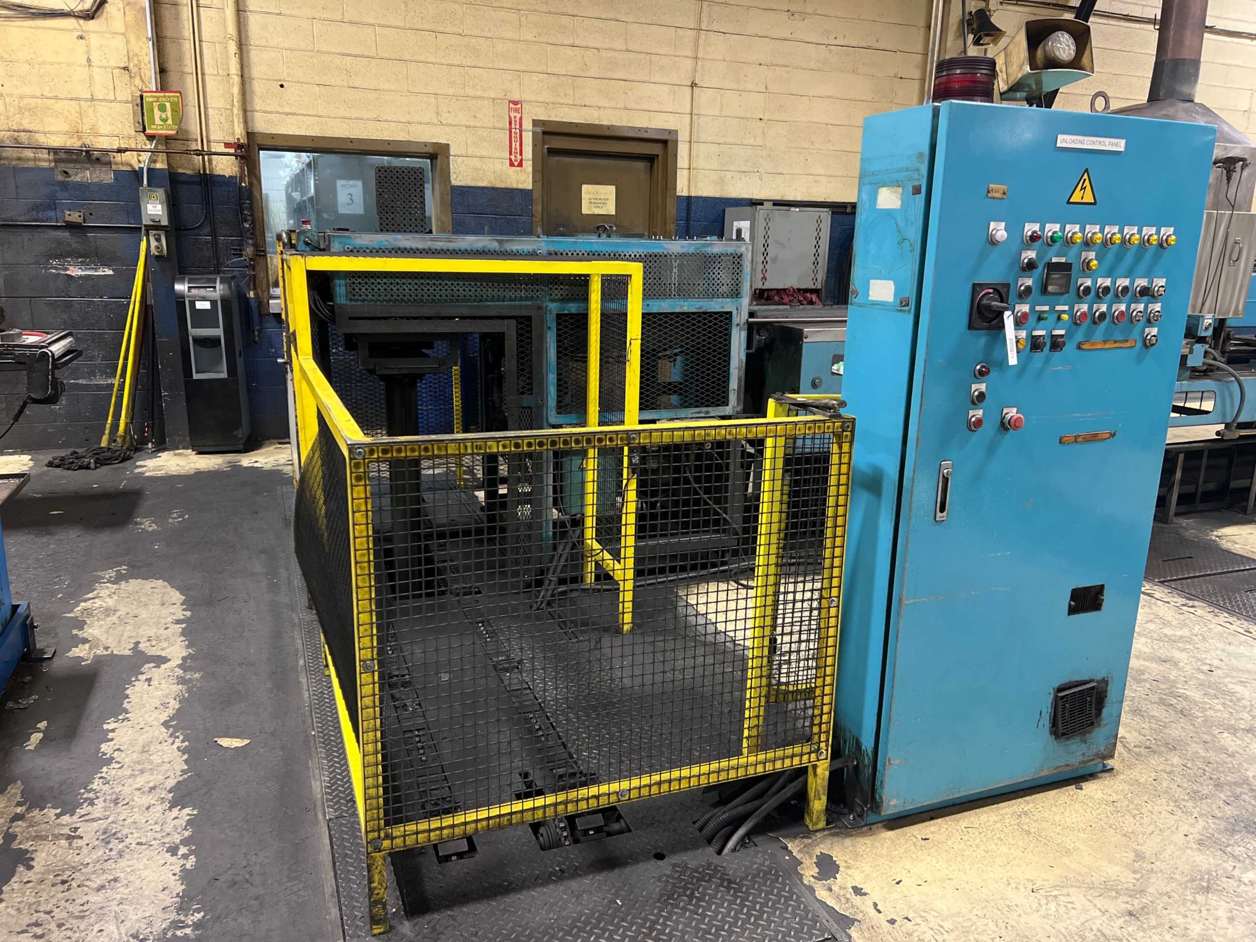 ANDO ROBOT UNLOADER - STOCK FEEDERS & UNLOADERS