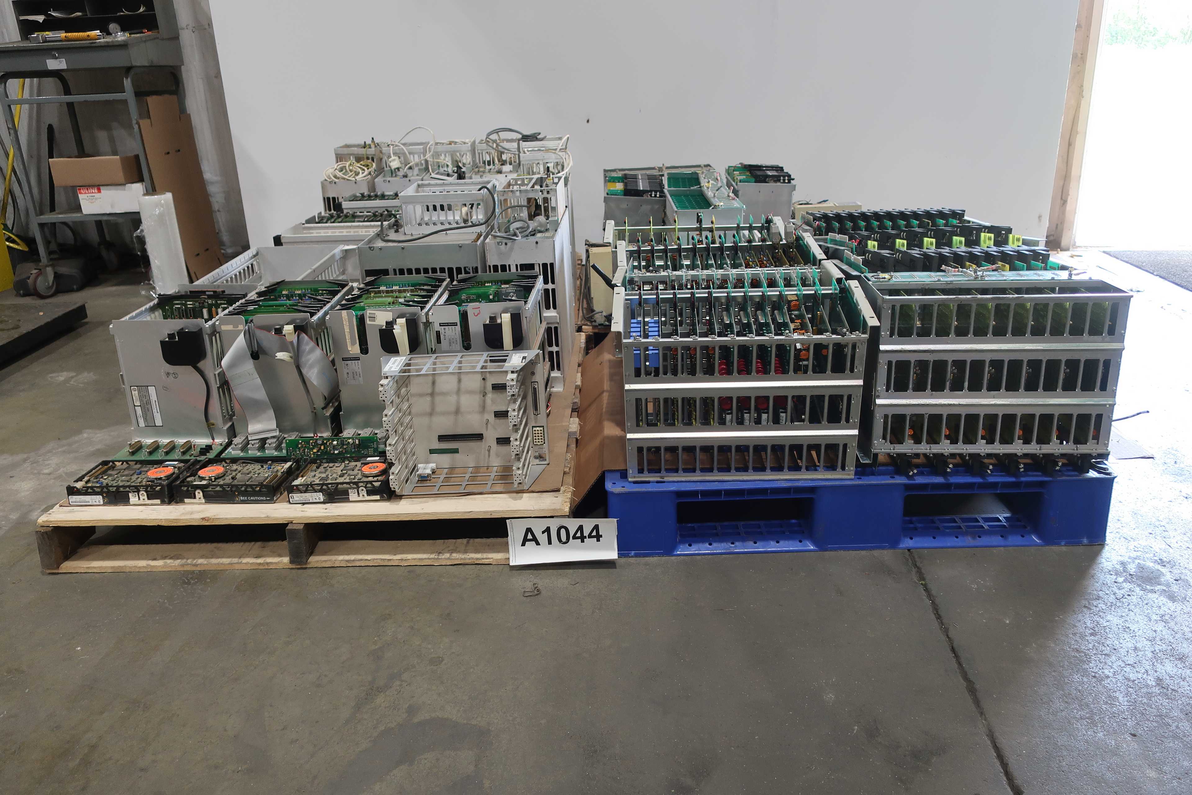 4 PALLETS OF ASSORTED AUTOMATION AND ELECTRICAL CONTROLS - AUTOMATION & CONTROLS