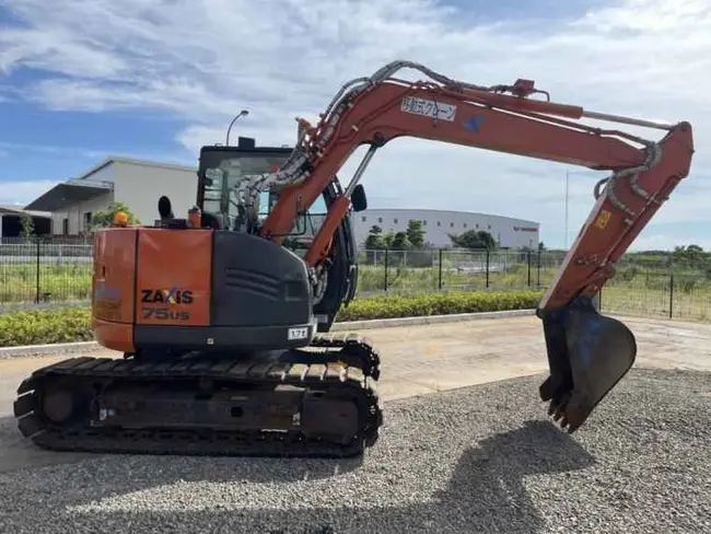 2020 HITACHI ZX75US-5B CRAWLER EXCAVATOR - undefined