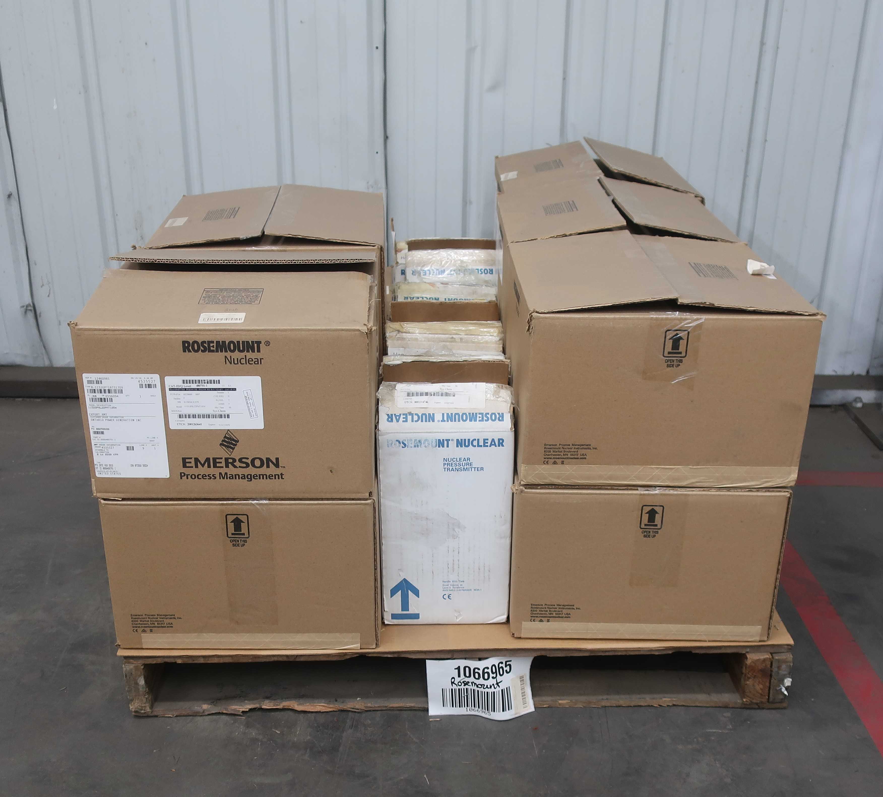 LOT OF 18 ROSEMOUNT 1152GP8L22PMT1854 0-6890KPA 85V-DC GAGE PRESSURE TRANSMITTERS - PRESSURE TRANSMITTER
