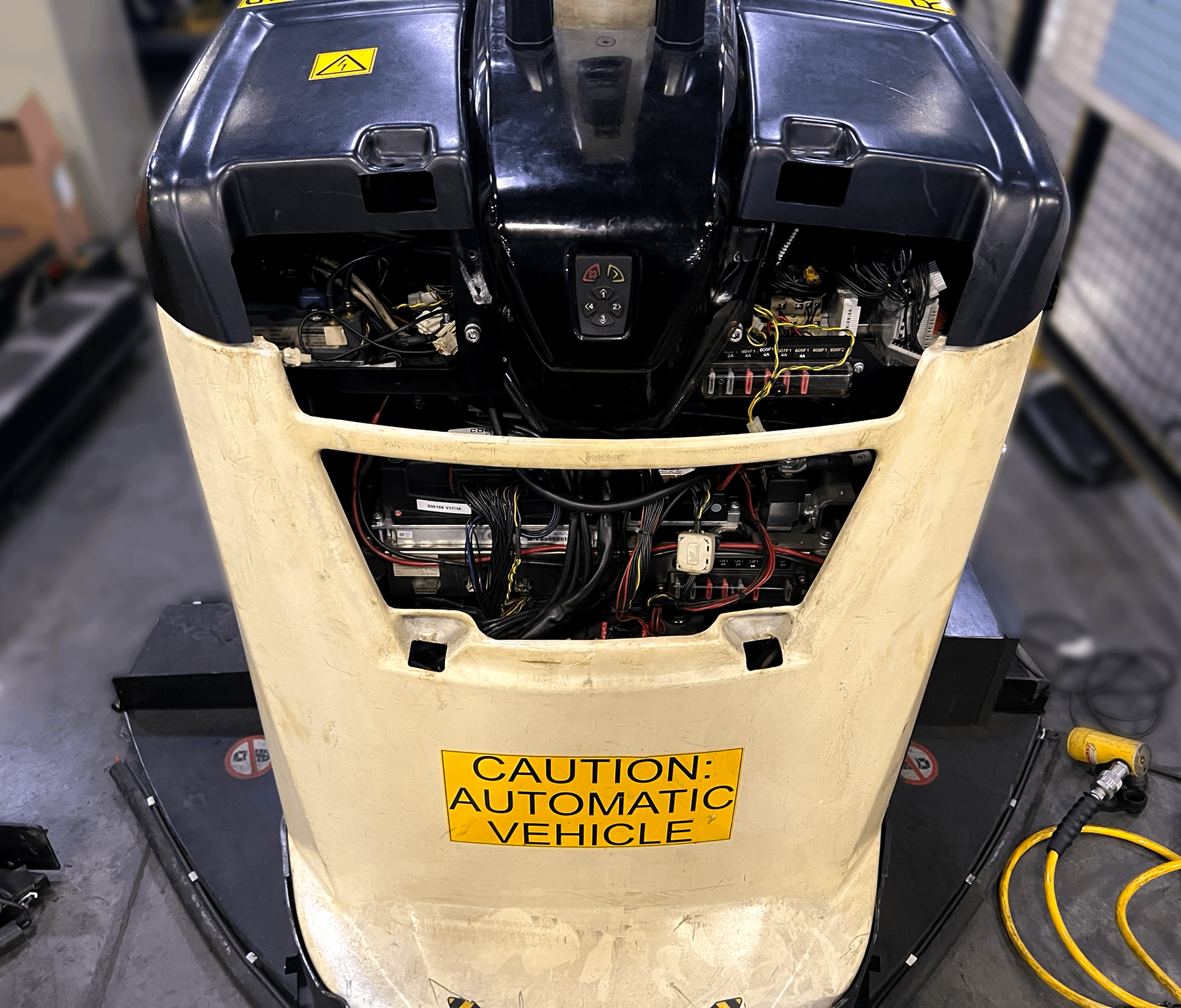 2015 ROCLA ATX16 AUTOMATED GUIDED VEHICLE - MATERIAL HANDLING EQUIPMENT