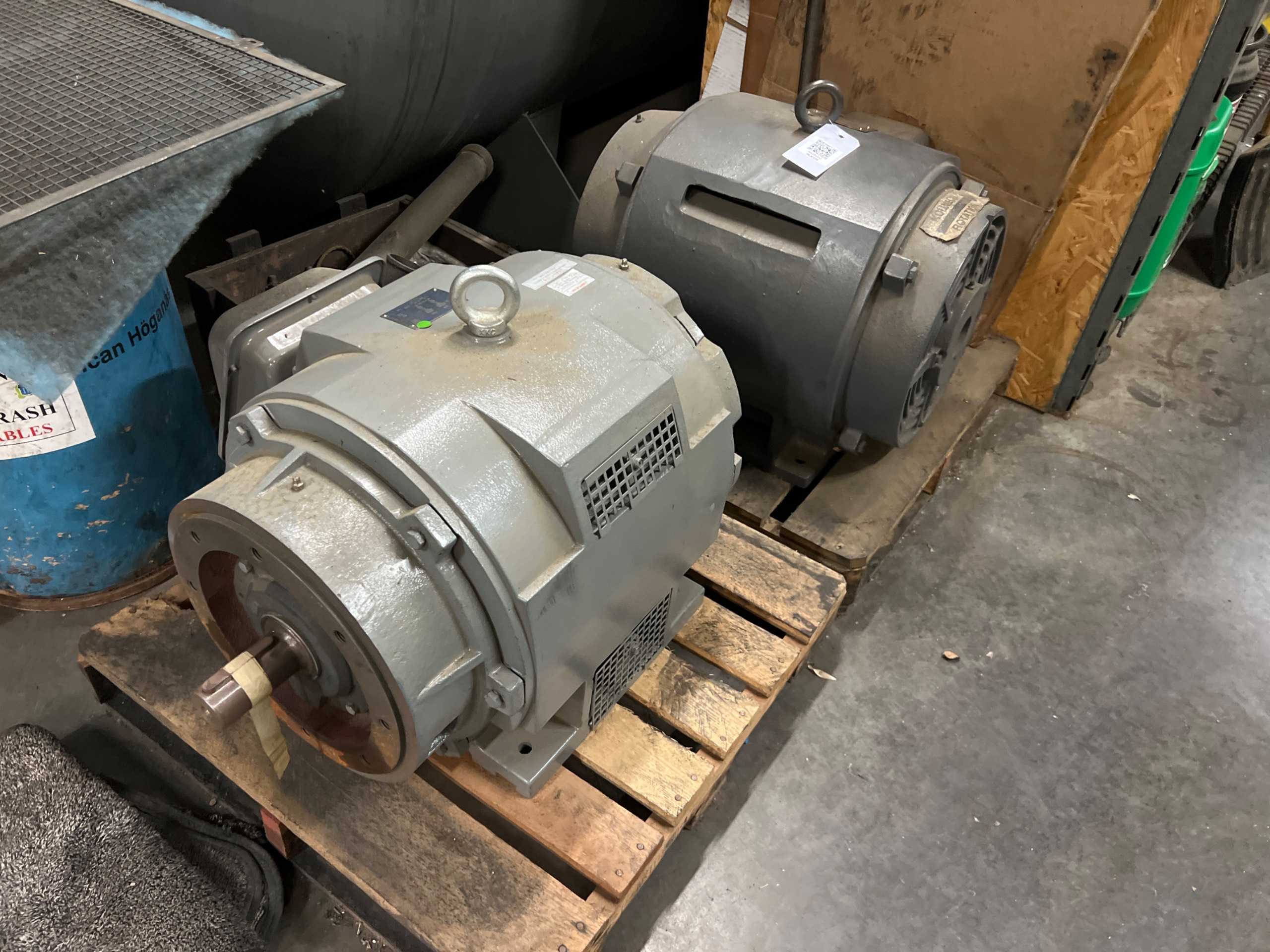QTY 2: AC MOTOR - AC MOTOR