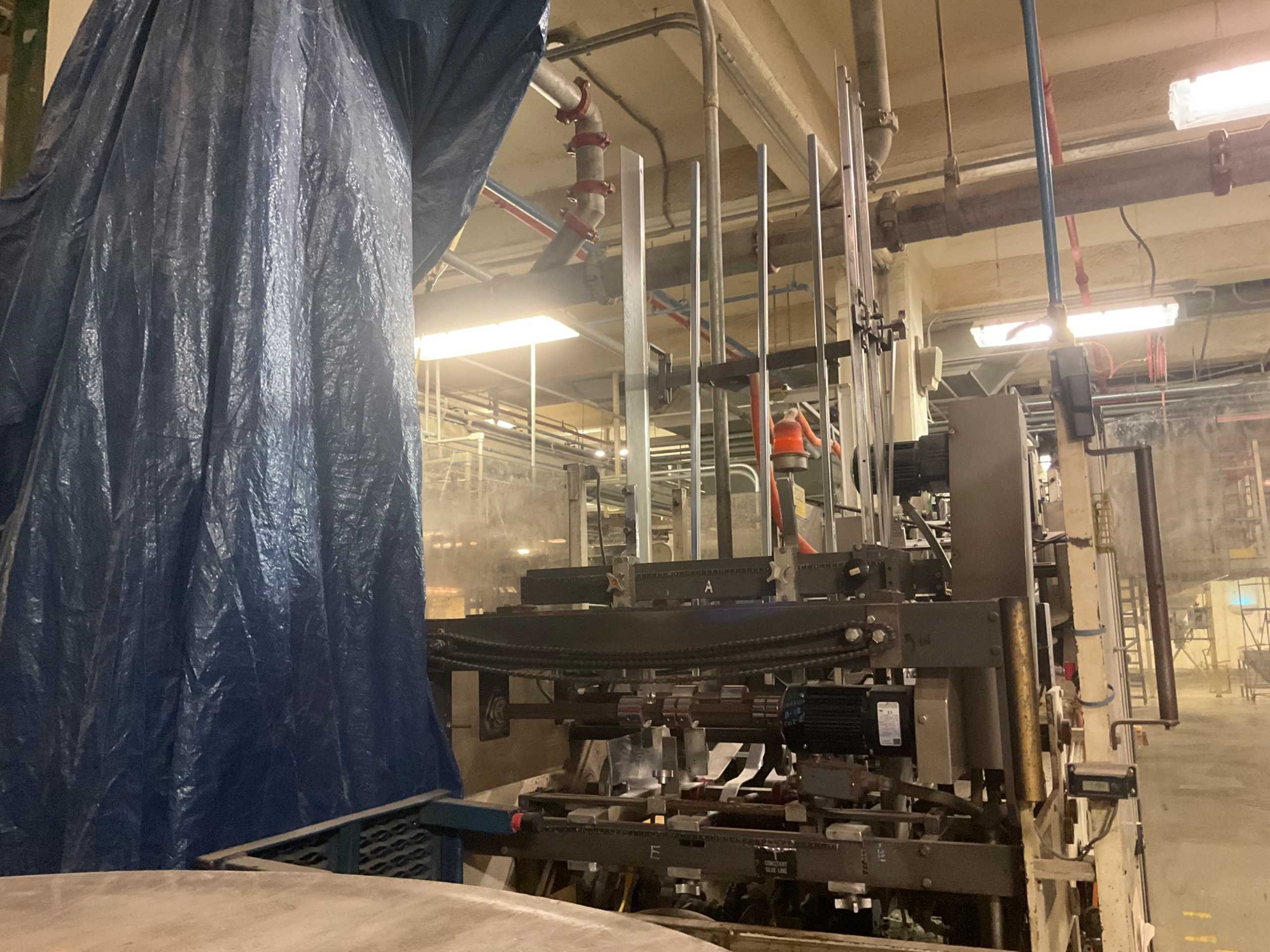 1983 JONES SSG PACKAGING MACHINE - PACKAGING