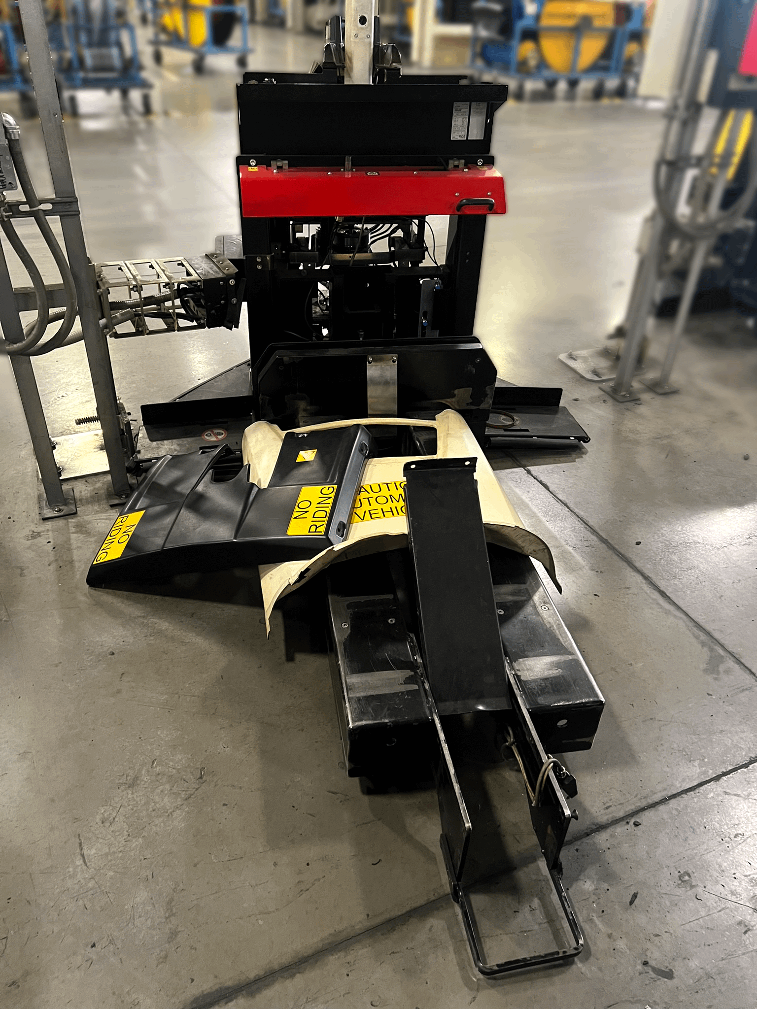 2015 ROCLA ATX16 AUTOMATED GUIDED VEHICLE - MATERIAL HANDLING EQUIPMENT