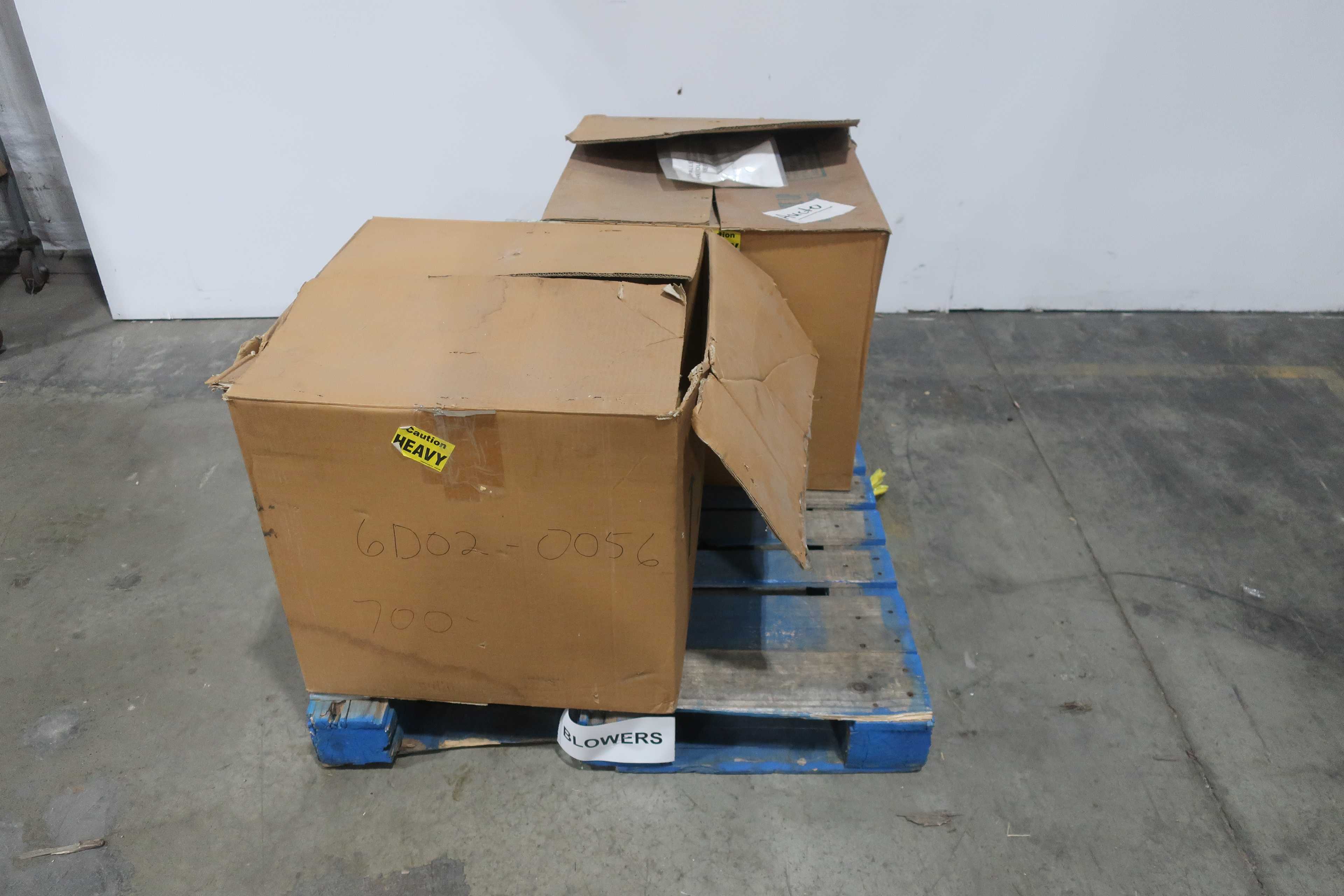 LOT OF 2 ASSORTED BALDOR BLOWERS - CENTRIFUGAL BLOWER