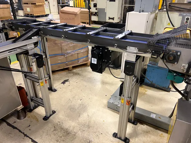 DORNER ADJUSTABLE POWERED BELT CONVEYOR - undefined