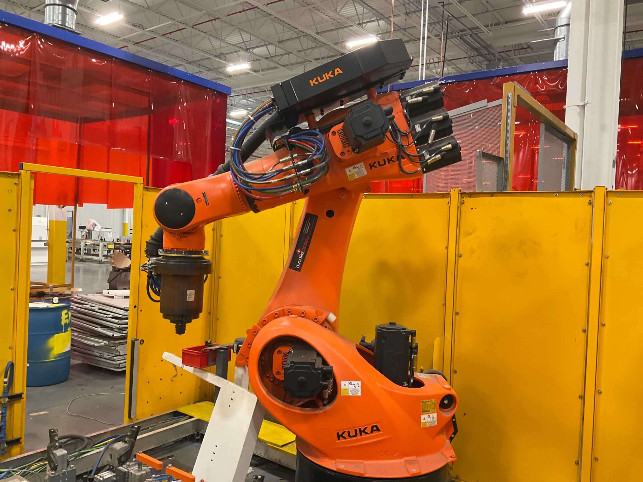 2021 KUKA KR 500 R2830 ROBOT & CONTROLLER ASSEMBLY - ARTICULATED ROBOTS