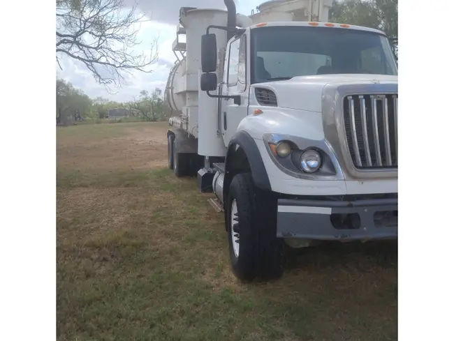 2009 INTERNATIONAL SF647 VACUUM TRUCK - undefined