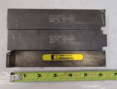 KENNAMETAL TOOL HOLDER LOT (3 TOTAL): (2) TRAOL203D AND (1) SRGCR163 - VARIOUS SPECS. - MACHINE TOOLING