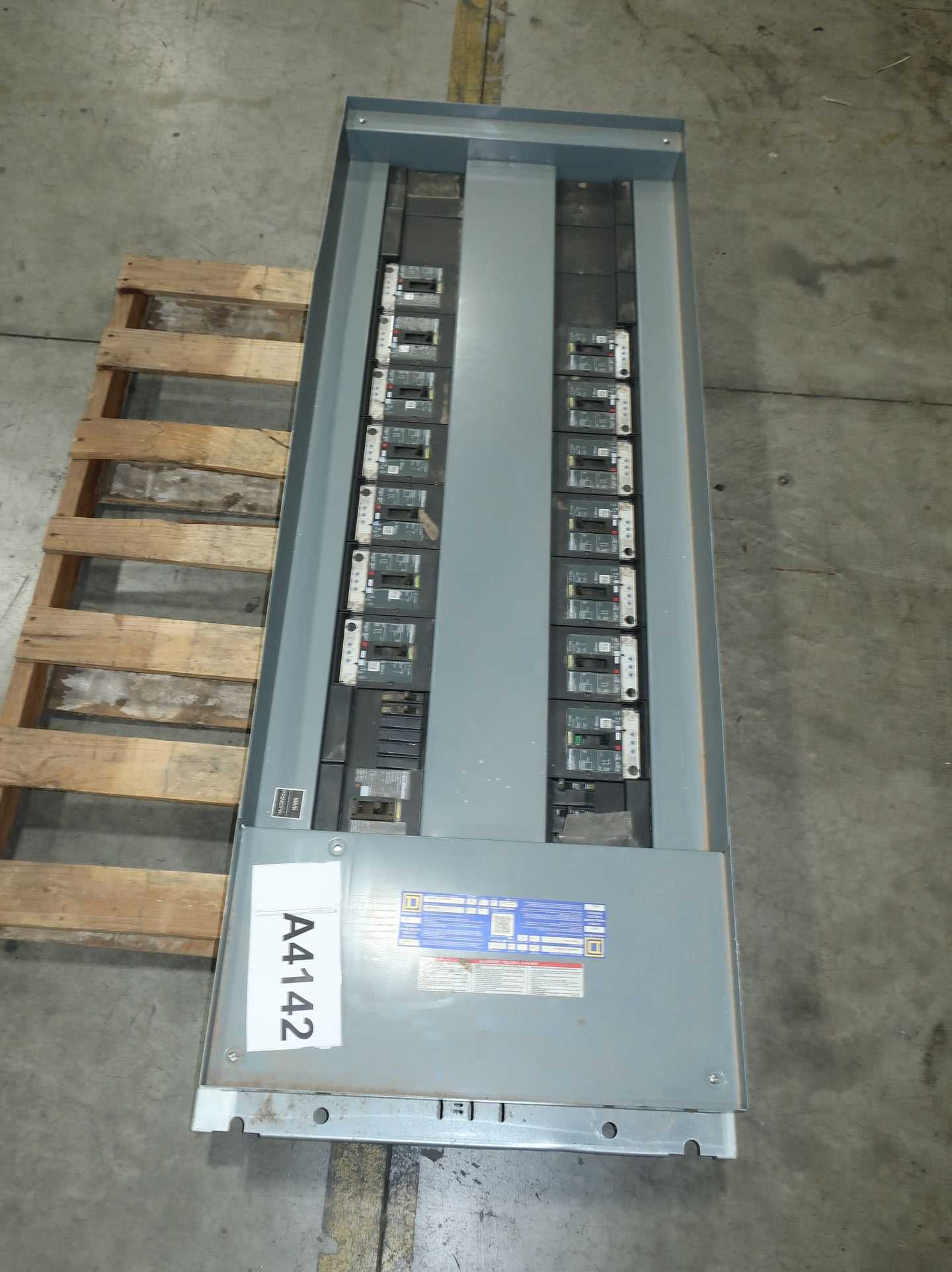 SQUARE D I LINE PANELBOARD, AMP- 200 VOLTS- 208Y/120V - PANELBOARDS