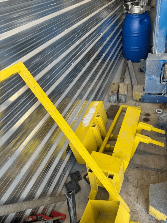 2022 LPI BOOST LSO110S1 LIFT/WORK PLATFORM, 10FT MAX HT, 300LB MAX LOAD, ELECTRIC - BOOM LIFTS