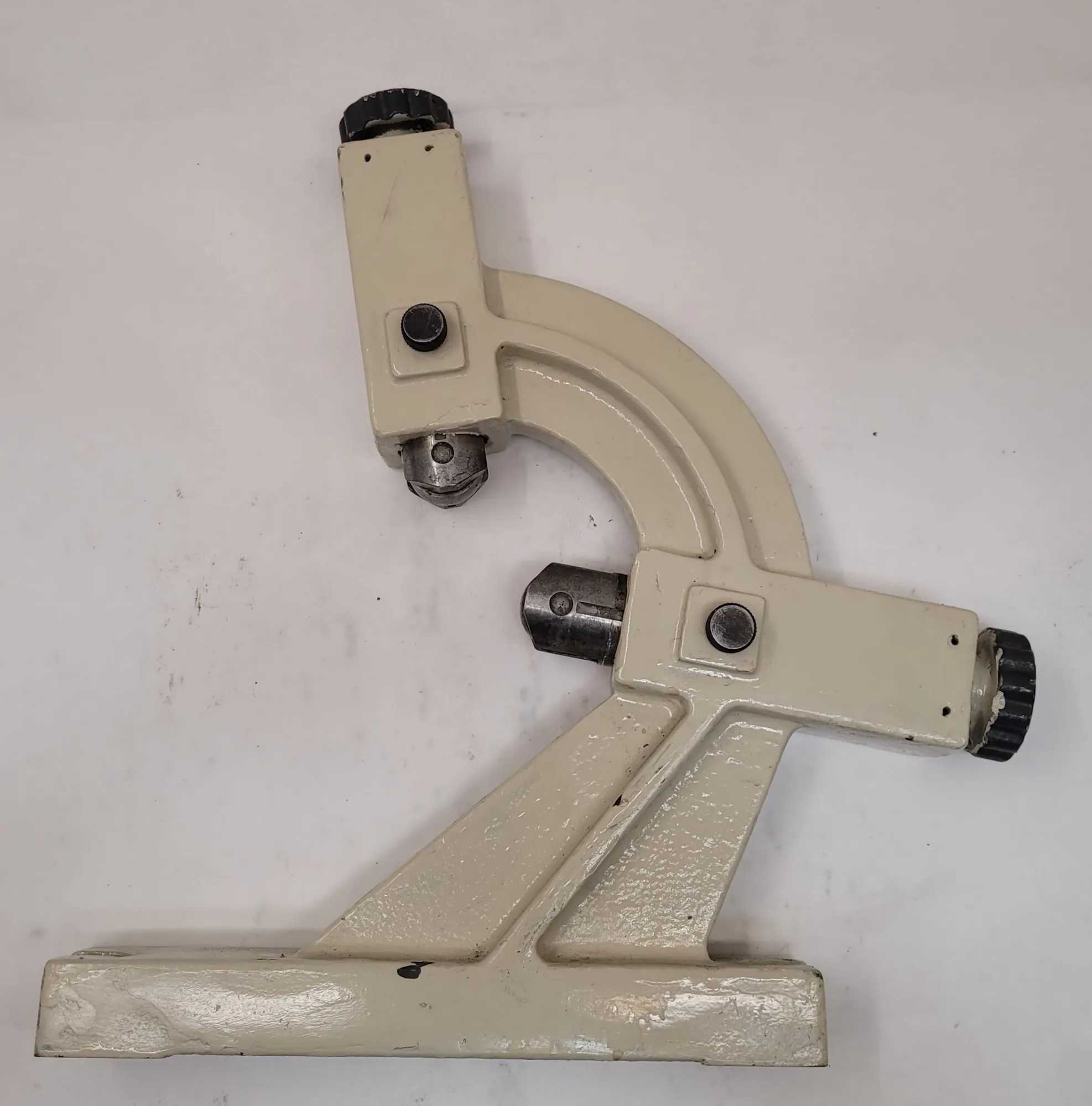 HEAVY-DUTY 16.5IN LATHE FOLLOW REST WITH 11.75IN BASE WIDTH - MACHINING TOOLING & PARTS