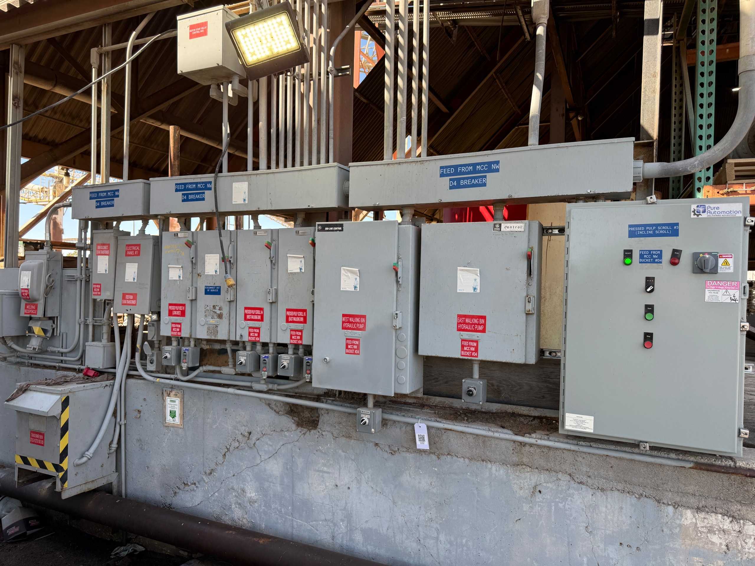 BULK QTY OF DISCONNECT SWITCHES - DISCONNECT SWITCHES