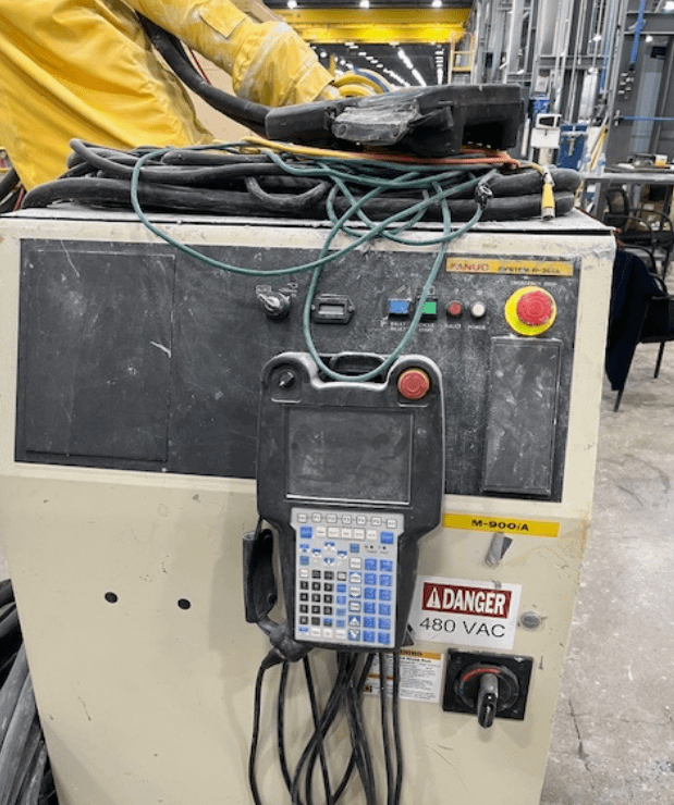2008 FANUC M-900IA ROBOT WITH CONTROLLER ASSEMBLY - ARTICULATED ROBOTS