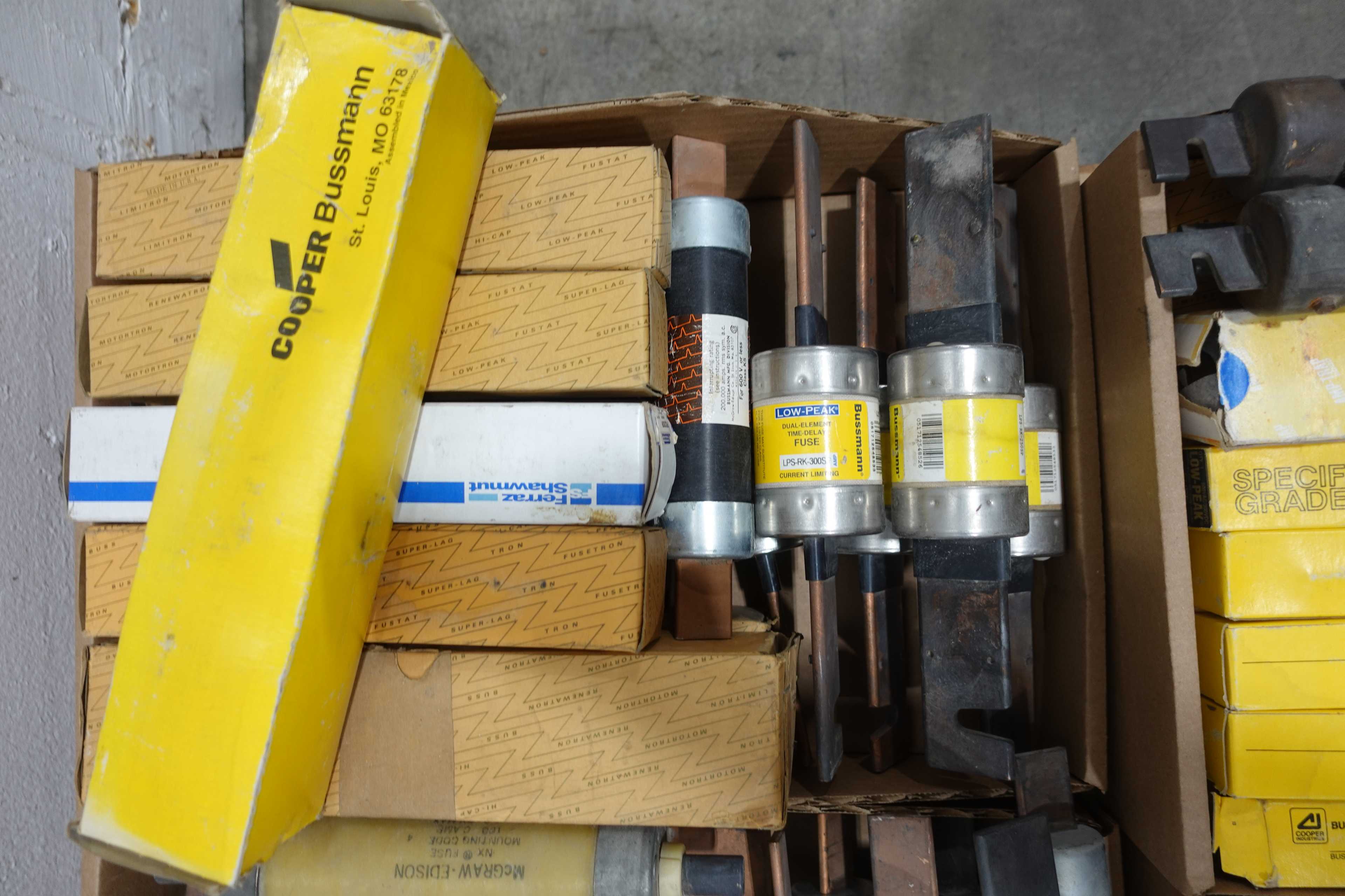 SKU 1758964 - 2 PALLETS OF ASSORTED FUSES - FUSES