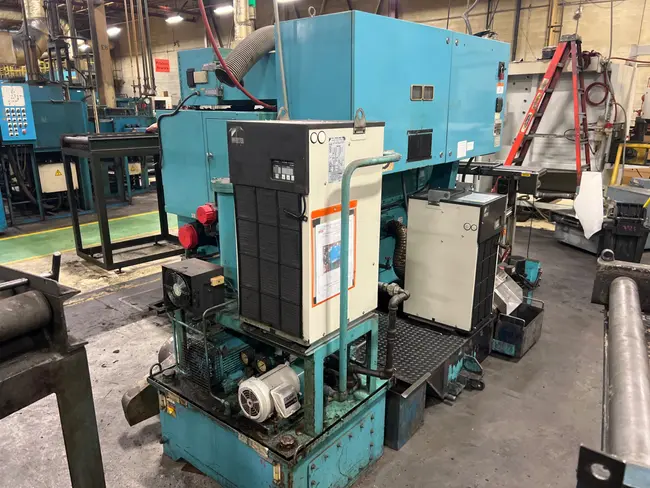 IZUMI KINZOKU KN-312B CYLINDRICAL GRINDER - undefined