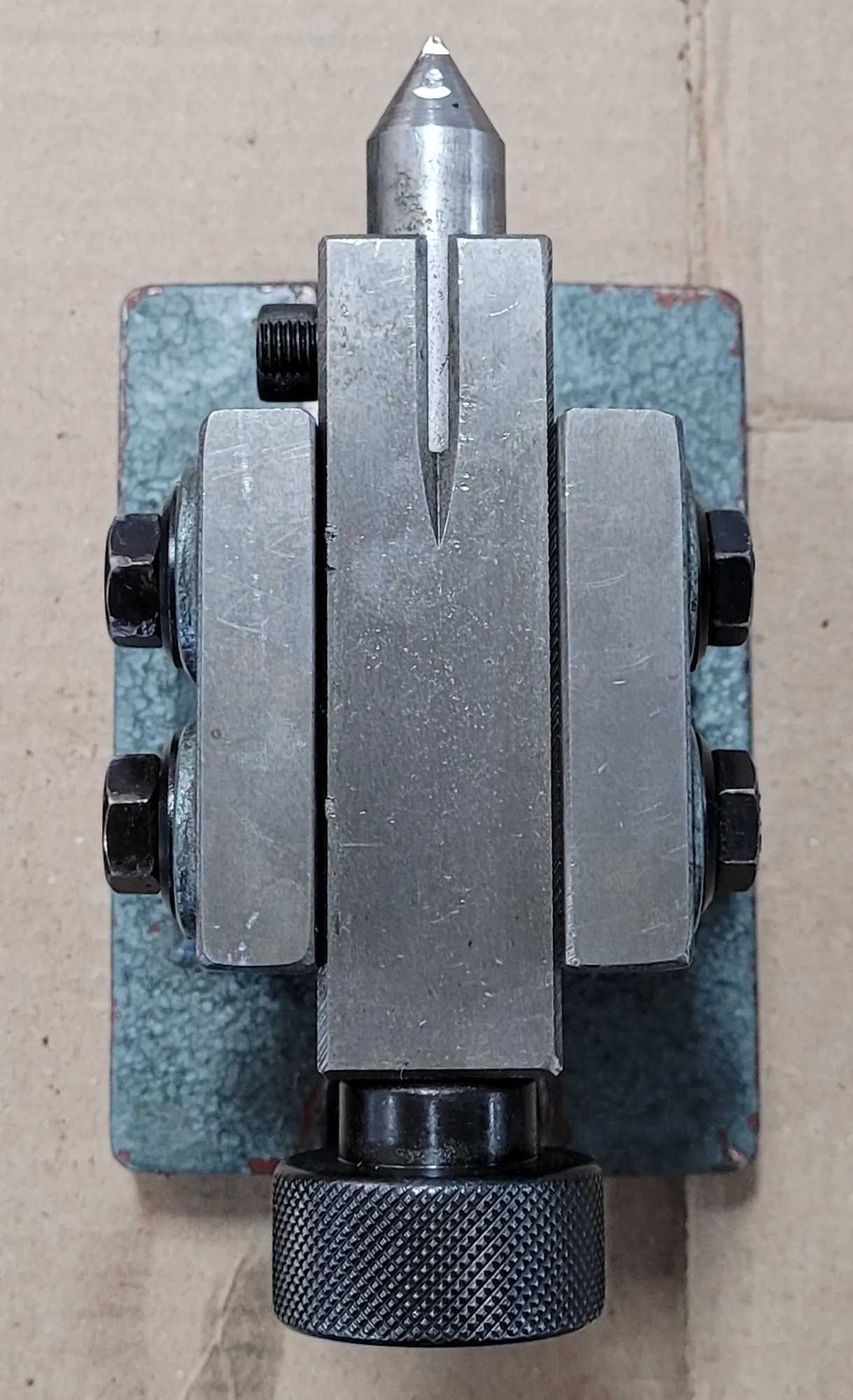 YUASA 550-007 ACCU-DEX ROTARY INDEXER, 8IN 3-JAW CHUCK, 5.87IN CENTER HEIGHT, TAILSTOCK - MACHINING TOOLING & PARTS