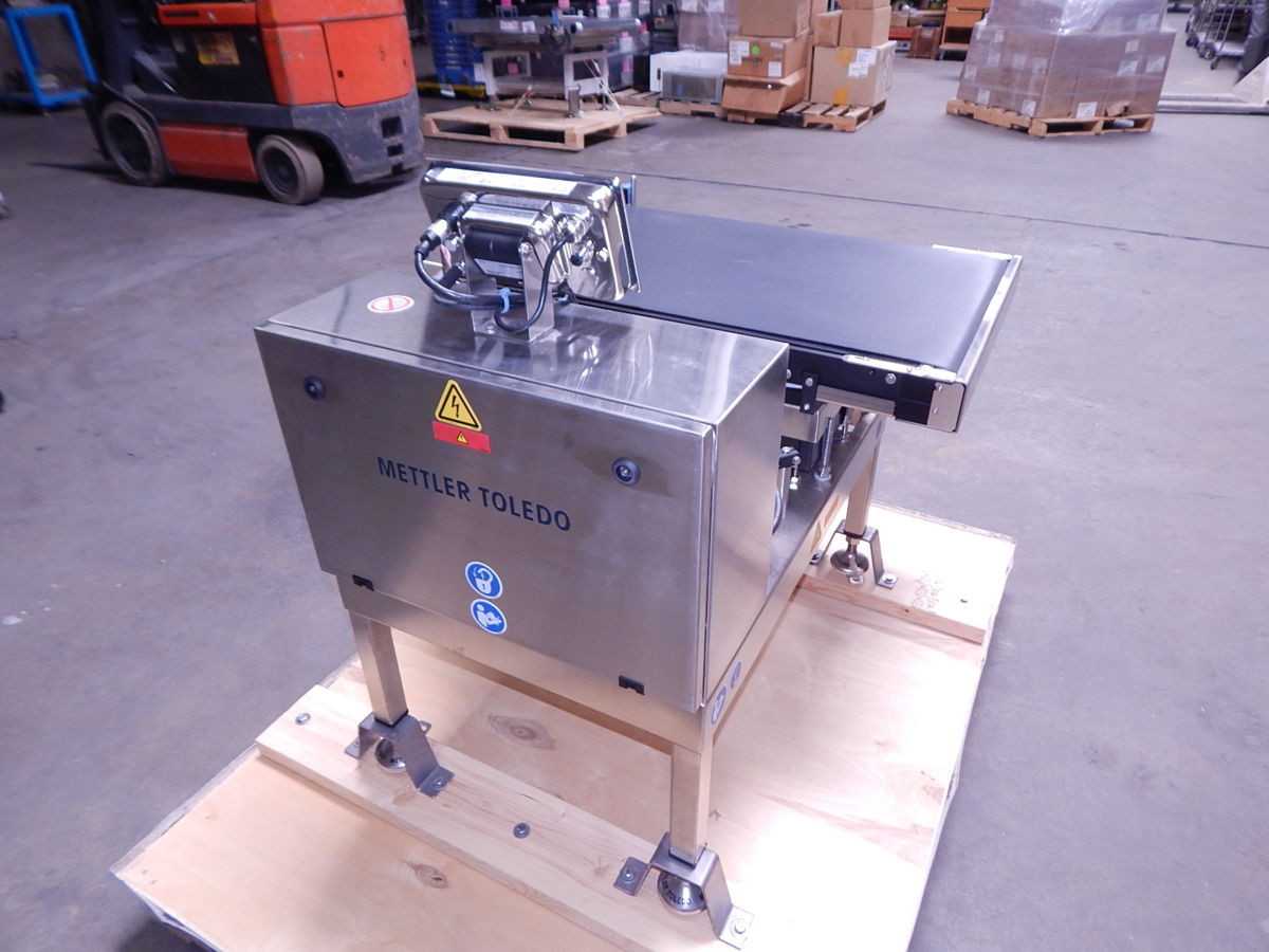 METTLER TOLEDO ICS469D LB60 66075520 BELT CONVEYORS, IP65 PROTECTION, 460V 3PH POWER - CONVEYOR CHECK WEIGHER