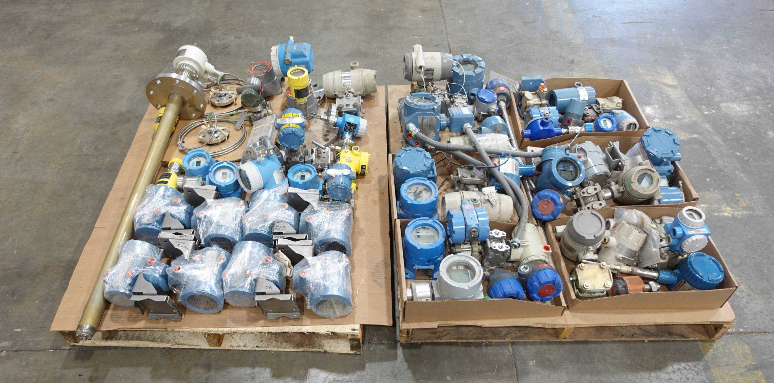 2 PALLETS OF ASSORTED TRANSMITTERS - PRESSURE TRANSMITTER
