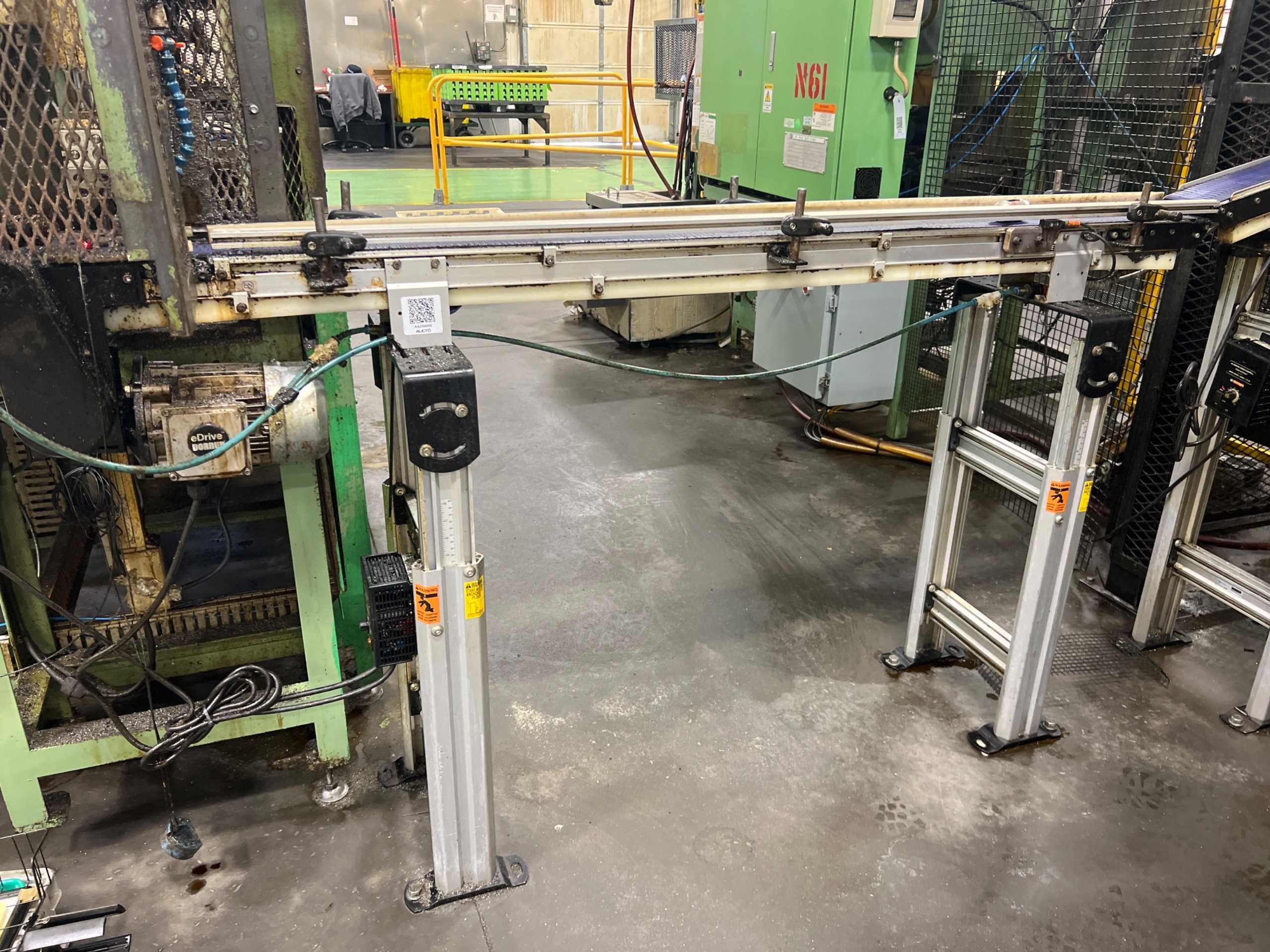 DORNER ADJUSTABLE POWERED BELT CONVEYOR - BELT CONVEYOR