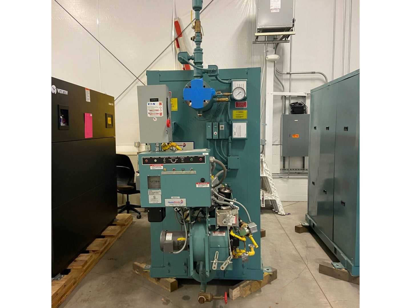 CLEAVER BROOKS FLX-100-200-160HZ BOILER - BOILERS