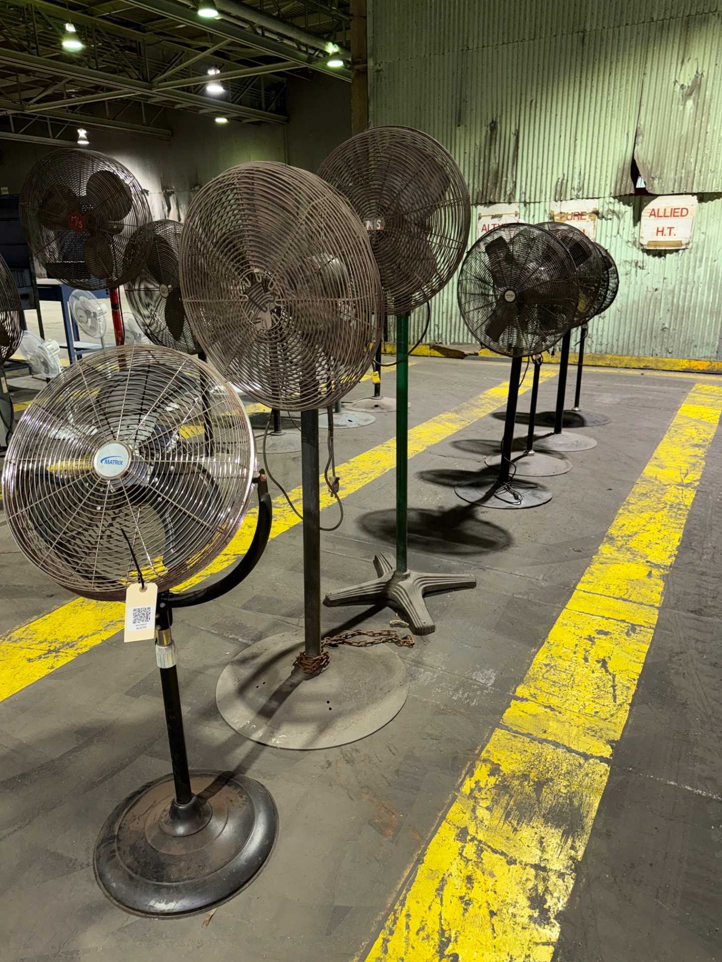 BULK QTY OF FANS - FANS & BLOWERS