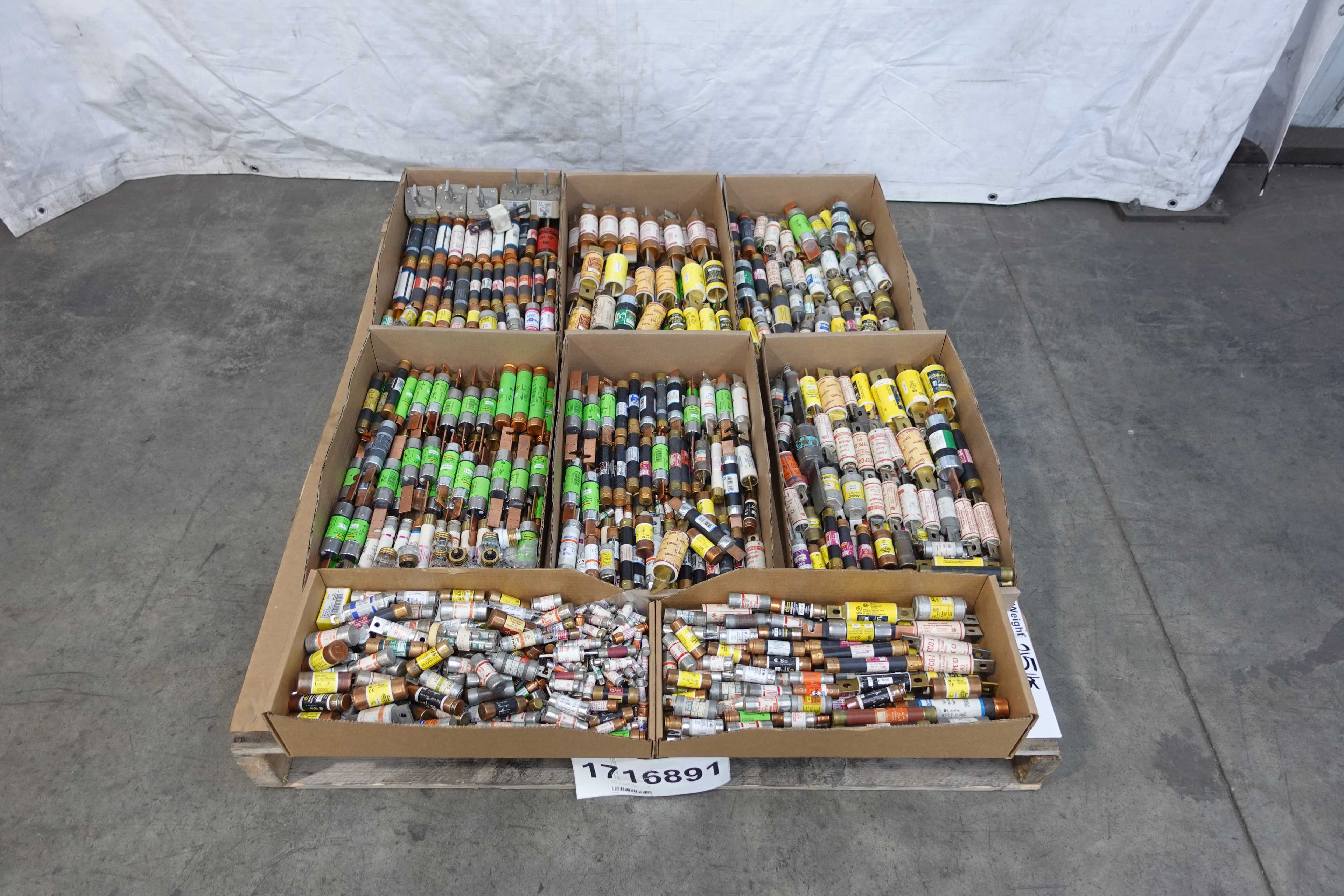 SKU 1716891 - PALLET OF ASSORTED FUSES - FUSES