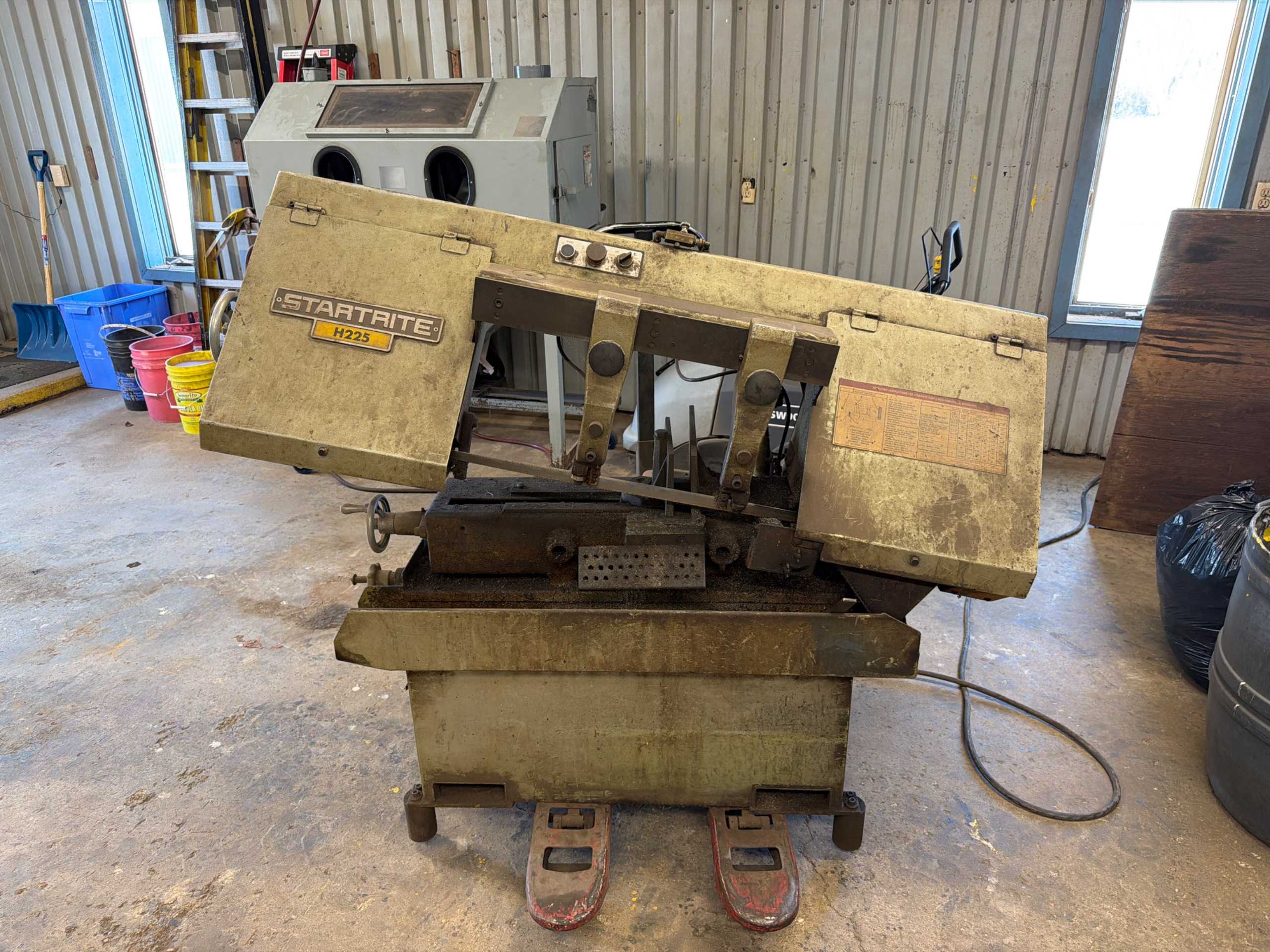 STARTRITE H225 HORIZONTAL BANDSAW, 2HP, 50-300 FPM - HORIZONTAL BAND SAWS