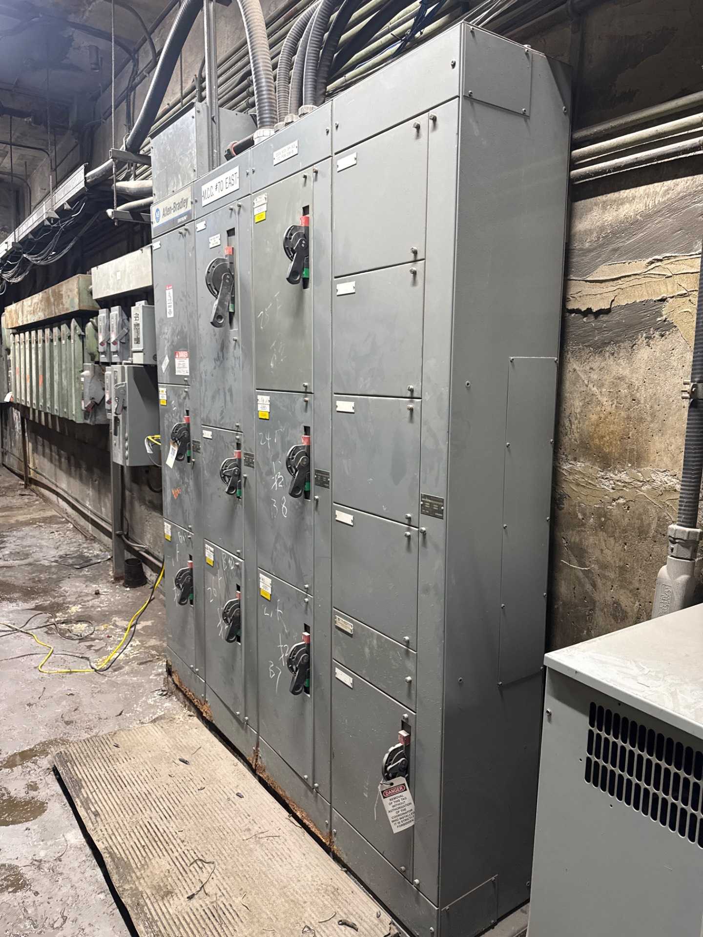 Allen-Bradley 2100 Series Motor Control Center, 600 VAC, 3 Phase, 1200A Bus - MOTOR CONTROL CENTERS