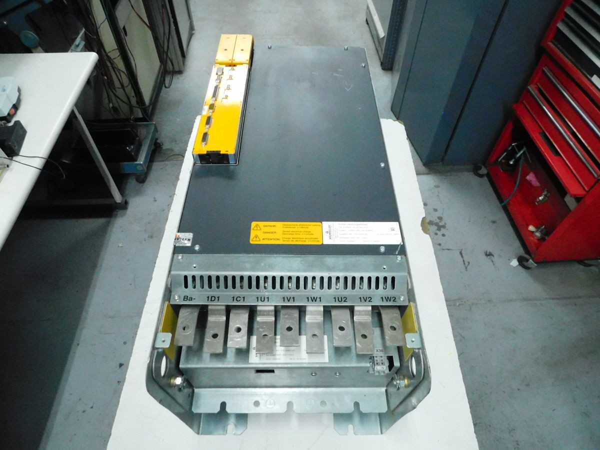 BAUMULLER BUM63S-150/195-54-E-M-011 SERVO DRIVE, 480 VAC INPUT, 150/195 A OUTPUT - SERVO DRIVES