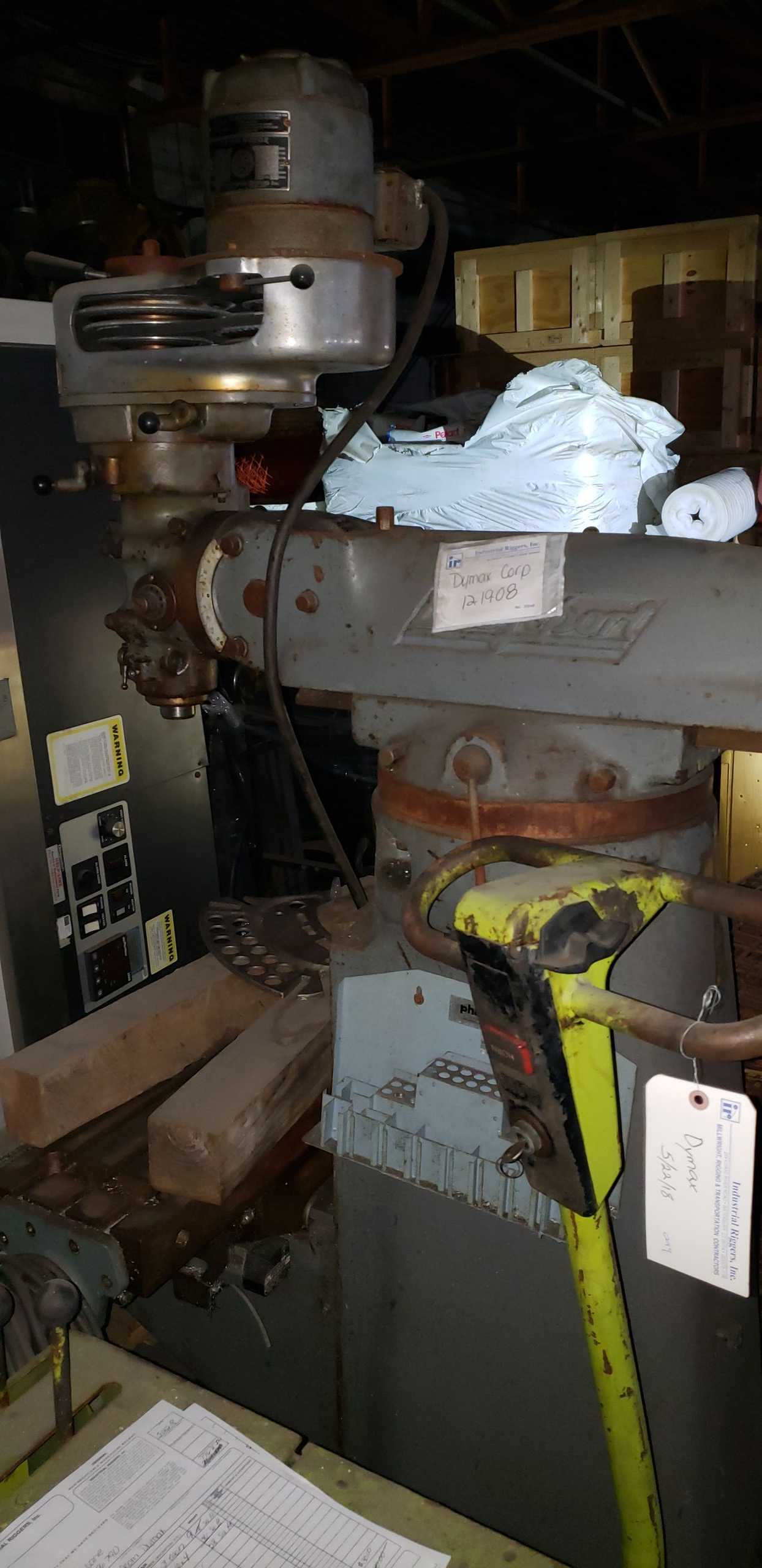 BRIDGEPORT VERTICAL MILLING MACHINE - VERTICAL MILLING MACHINES