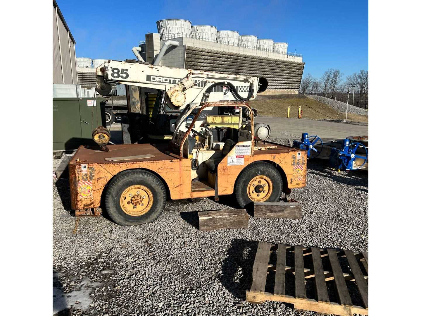 DROTT 85RM2 CRANE - CRANES