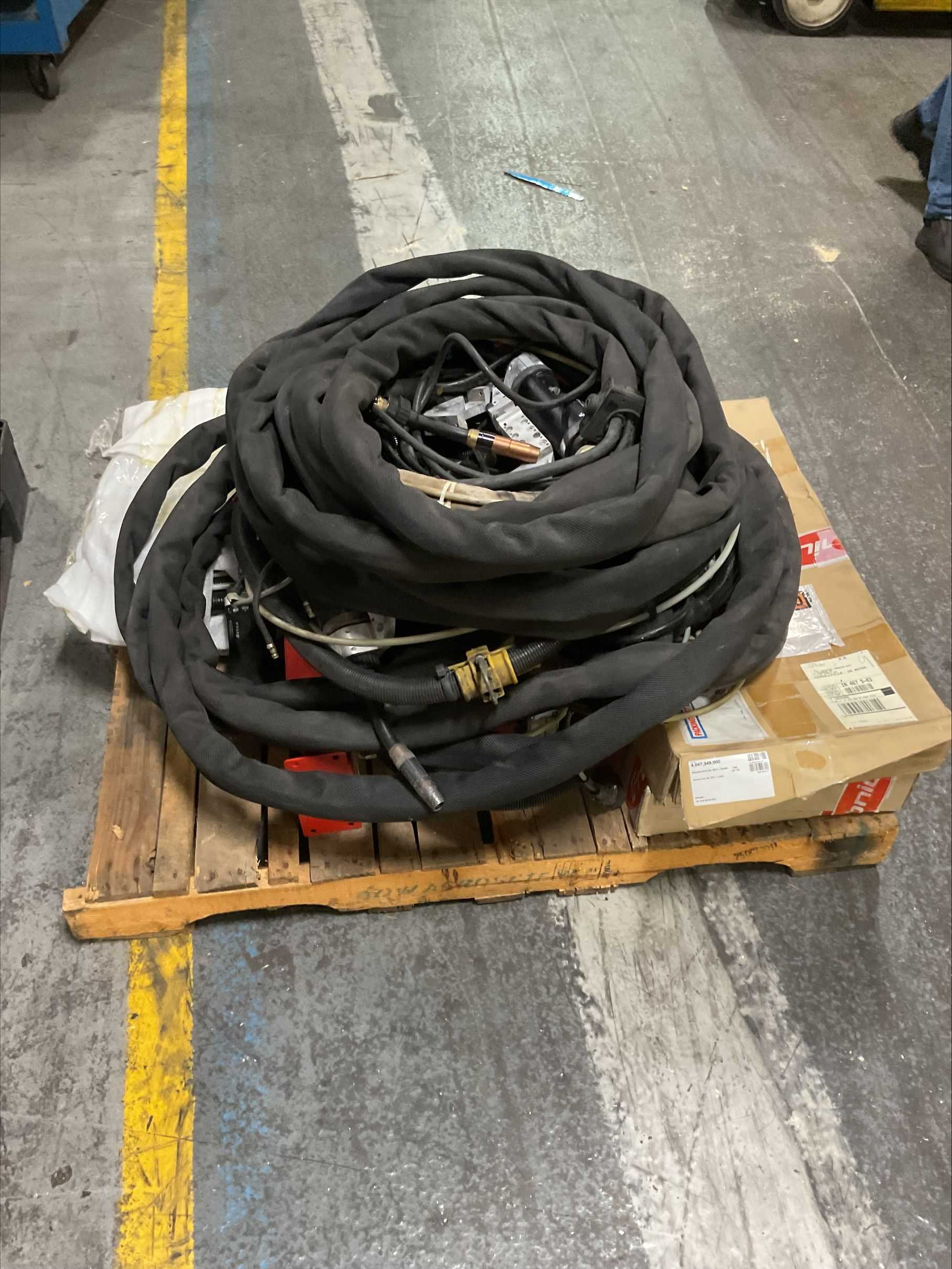 BULK QTY OF MISC FRONIUS WELDERS PARTS - WELDER PARTS