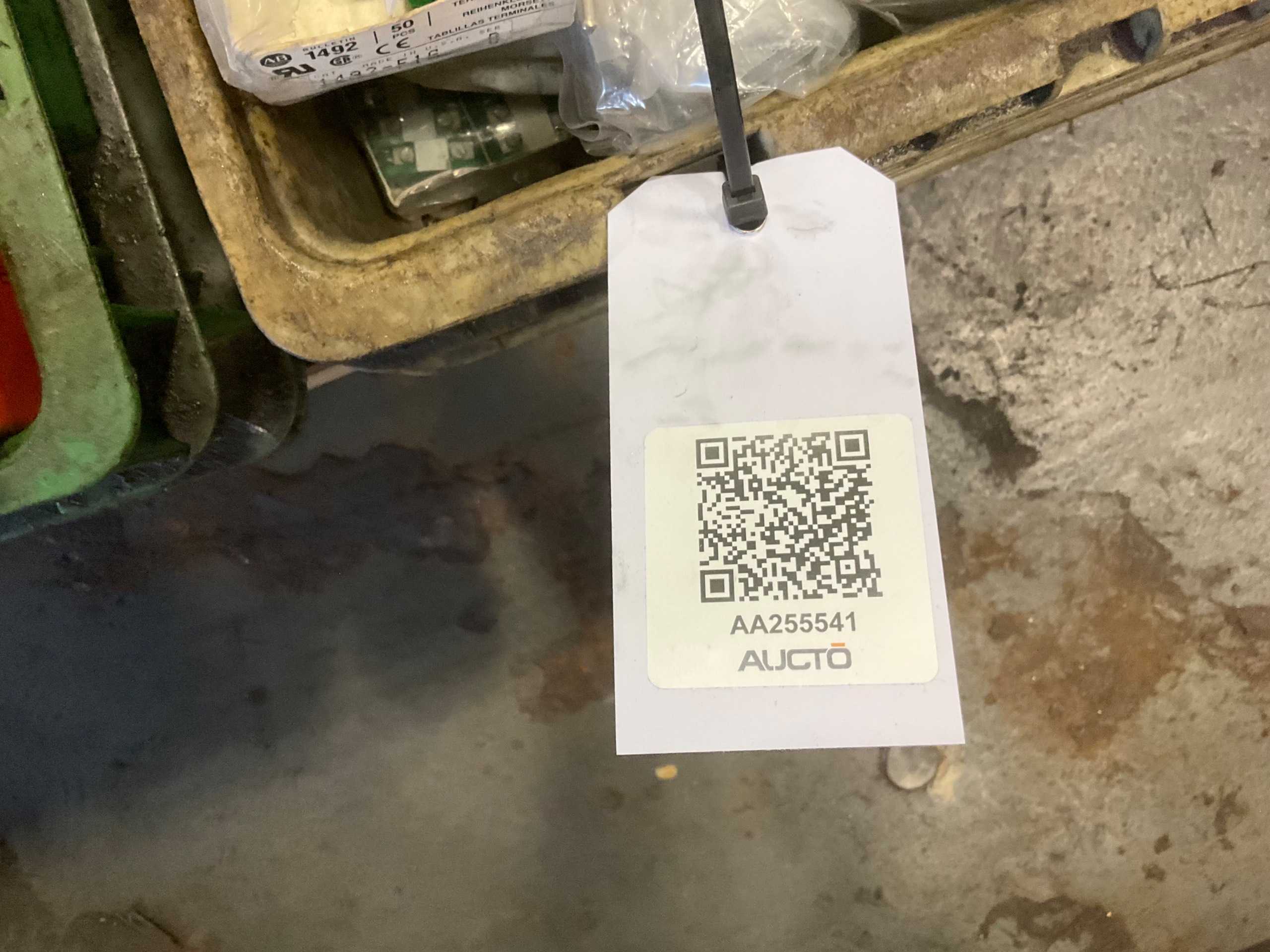 BULK QTY OF AUTOMATION & CONTROLS - AUTOMATION & CONTROLS