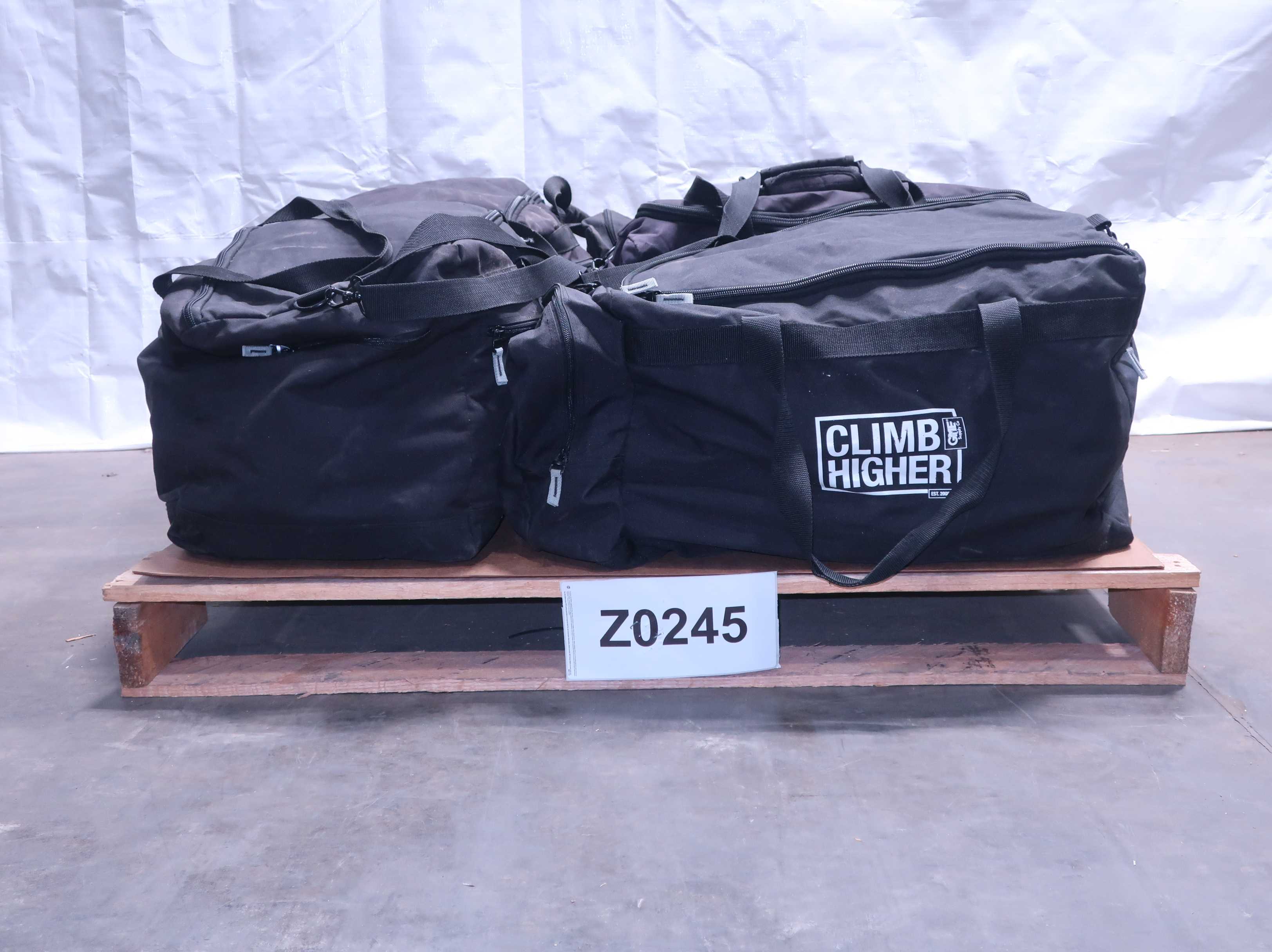 LOT OF 5 RIGGING DUFFLE BAGS