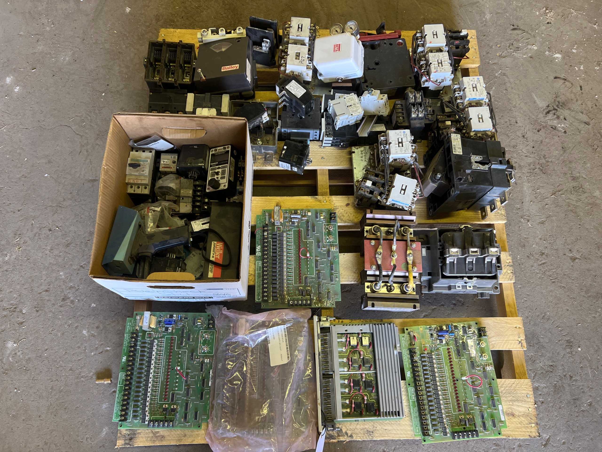 BULK QTY OF ELECTRICAL PARTS - ELECTRICAL PARTS