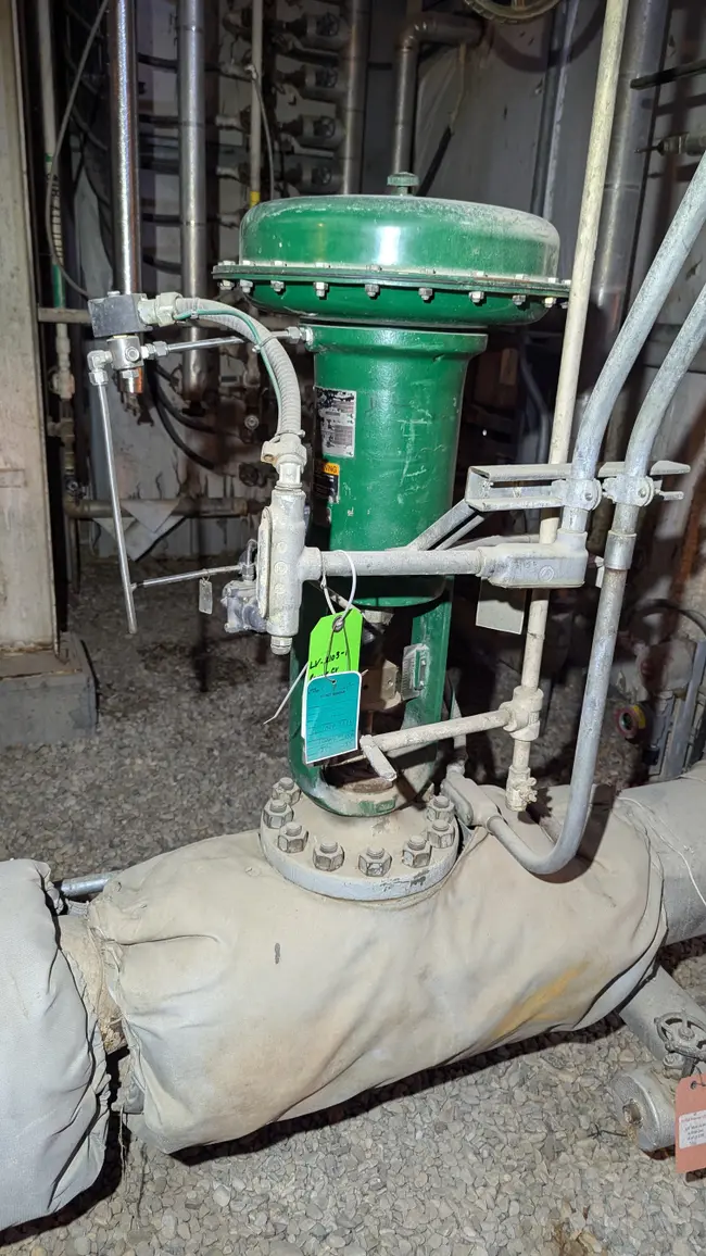 FISHER ET CONTROL VALVE & 667 ACTUATOR ASSEMBLY - undefined