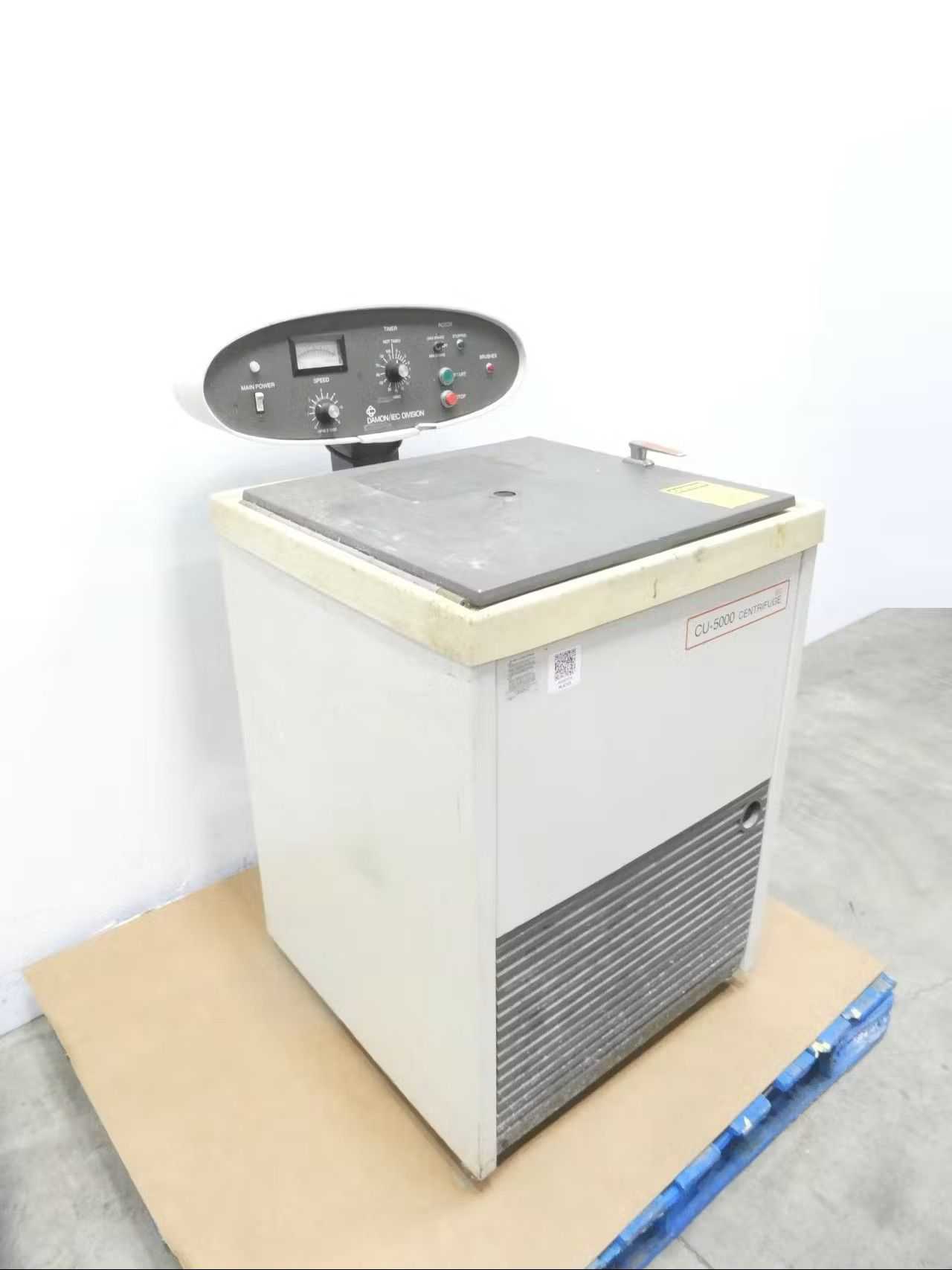 SKU 1711025 - IEC CU-5000 DAMON FLOOR CENTRIFUGE TEST EQUIPMENT - INSPECTION & MEASUREMENT