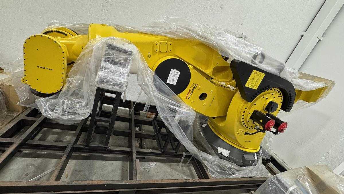 2020 FANUC M-2000IA/2300, NEVER PUT INTO PRODUCTION, R-30IB PLUS CONTROLLER - ARTICULATED ROBOTS