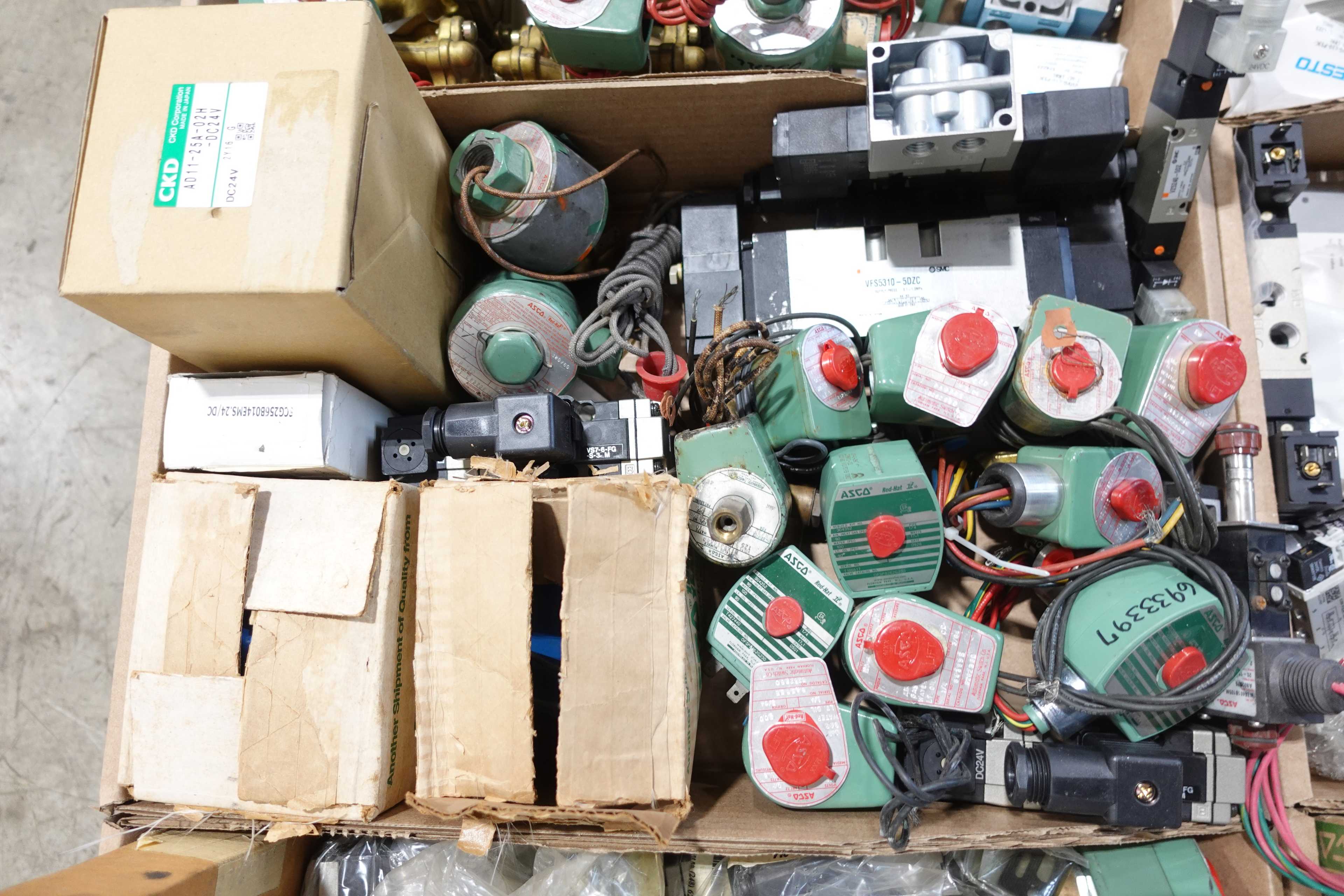 SKU 1727261 - PALLET OF ASSORTED SOLENOID VALVES, ASCO, PARKER, FESTO, INGERSOLL-RAND - SOLENOID VALVE