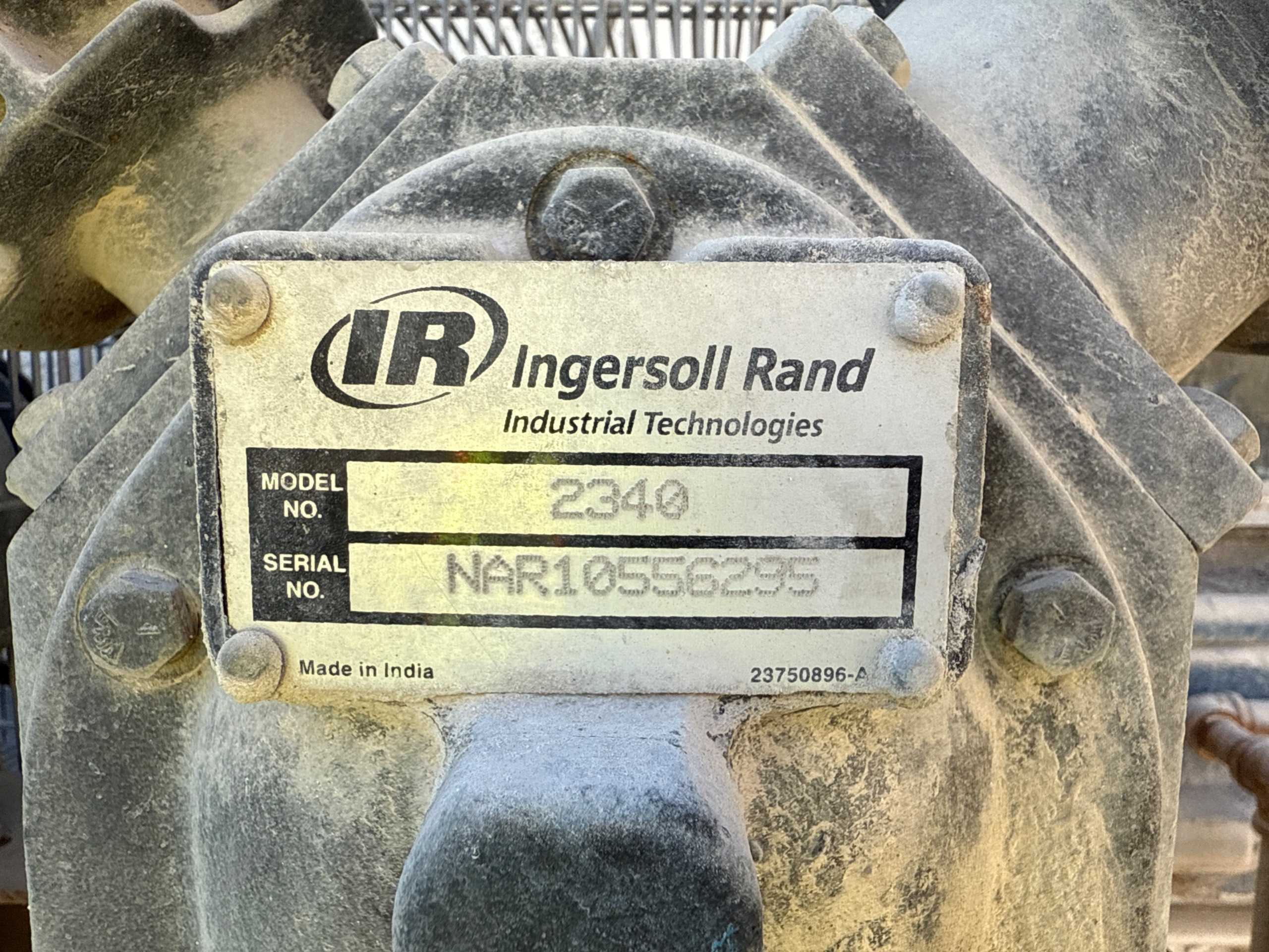 INGERSOLL RAND 2340 STATIONARY AIR COMPRESSOR - STATIONARY AIR COMPRESSOR