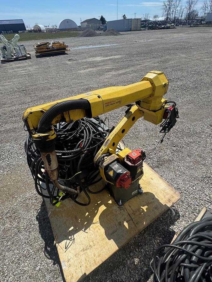 2013 FANUC ARC MATE 100IC/6L, 6KG, 1632MM REACH, R-30IB, ±0.1MM REPEATABILITY, 135KG MASS - ARTICULATED ROBOTS