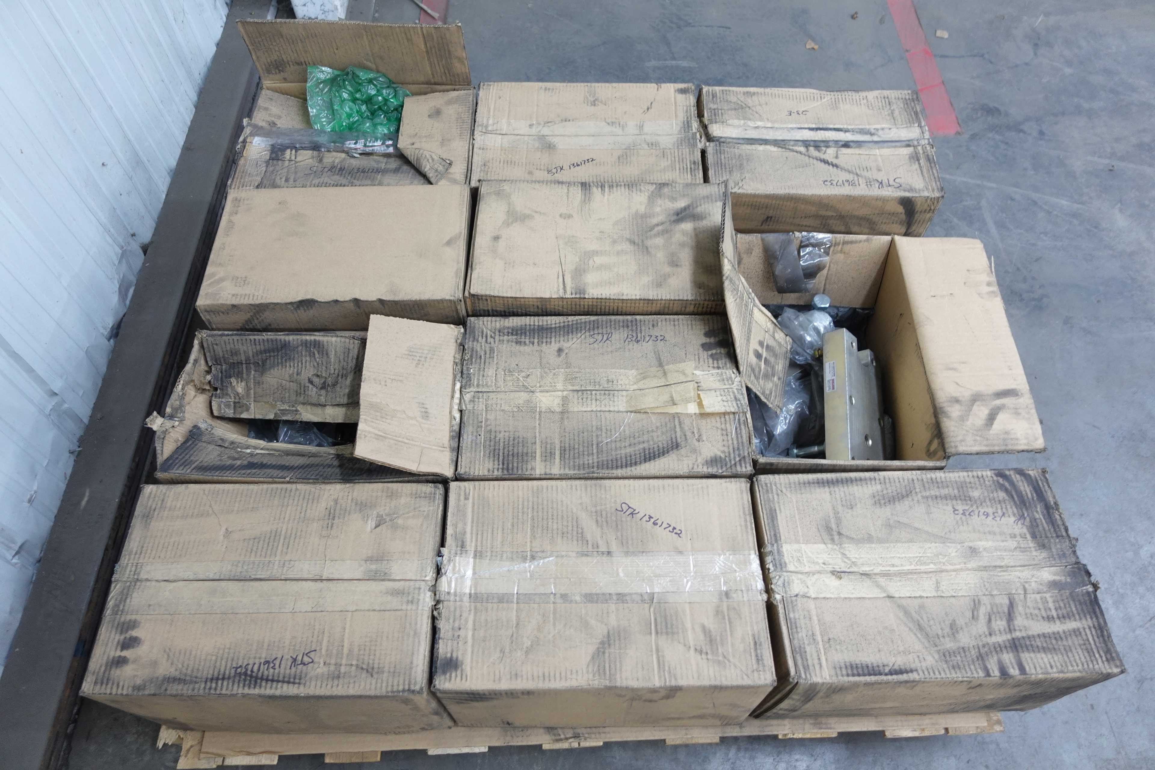PALLET OF RICE LAKE WEIGHING SYSTEMS PARAMOUNTS - INSPECTION & MEASUREMENT