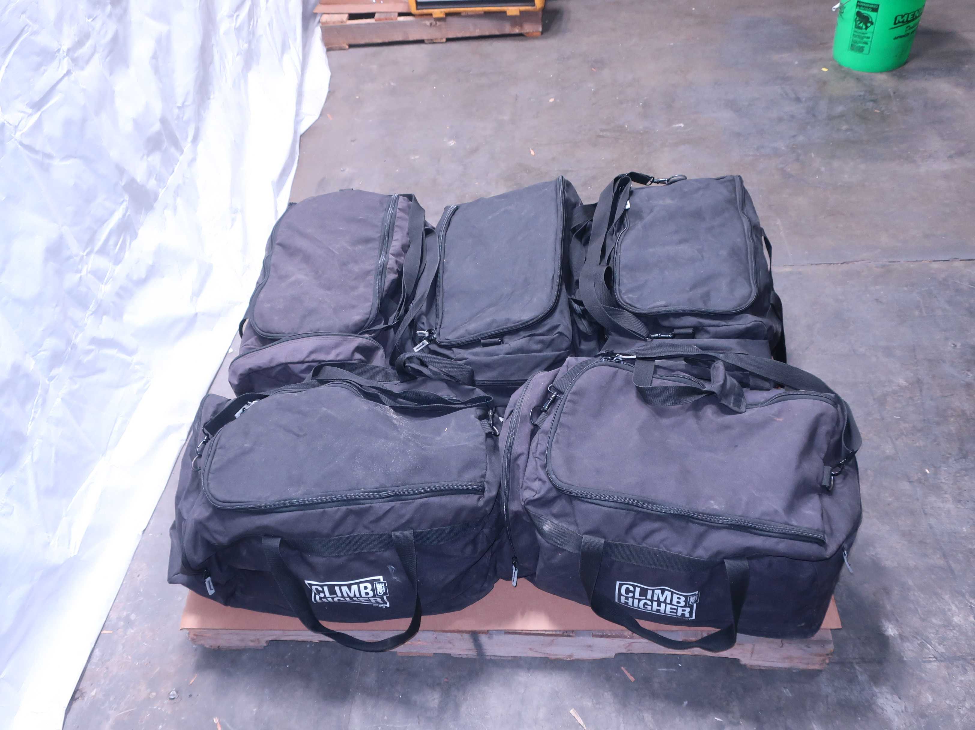 LOT OF 5 RIGGING DUFFLE BAGS - LIFTING EQUIPMENT
