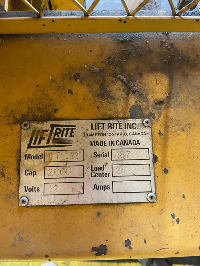 BULK QTY OF LIFTING EQUIPMENT - undefined