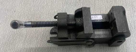 PIVOTAL VISE MACHINING VISE 2-3/4" X 2-3/4" - MACHINE TOOLING