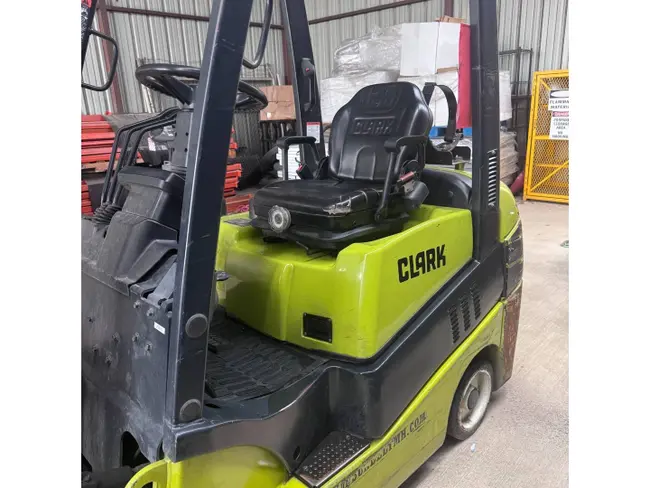 CLARK C25CL SIT-DOWN FORKLIFT - undefined
